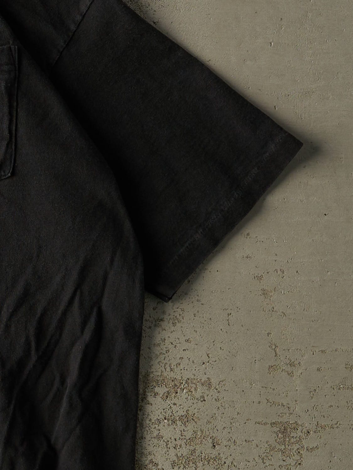 Vintage 01' Black Harley Davidson Pocket Quarter Button Tee (L/XL)