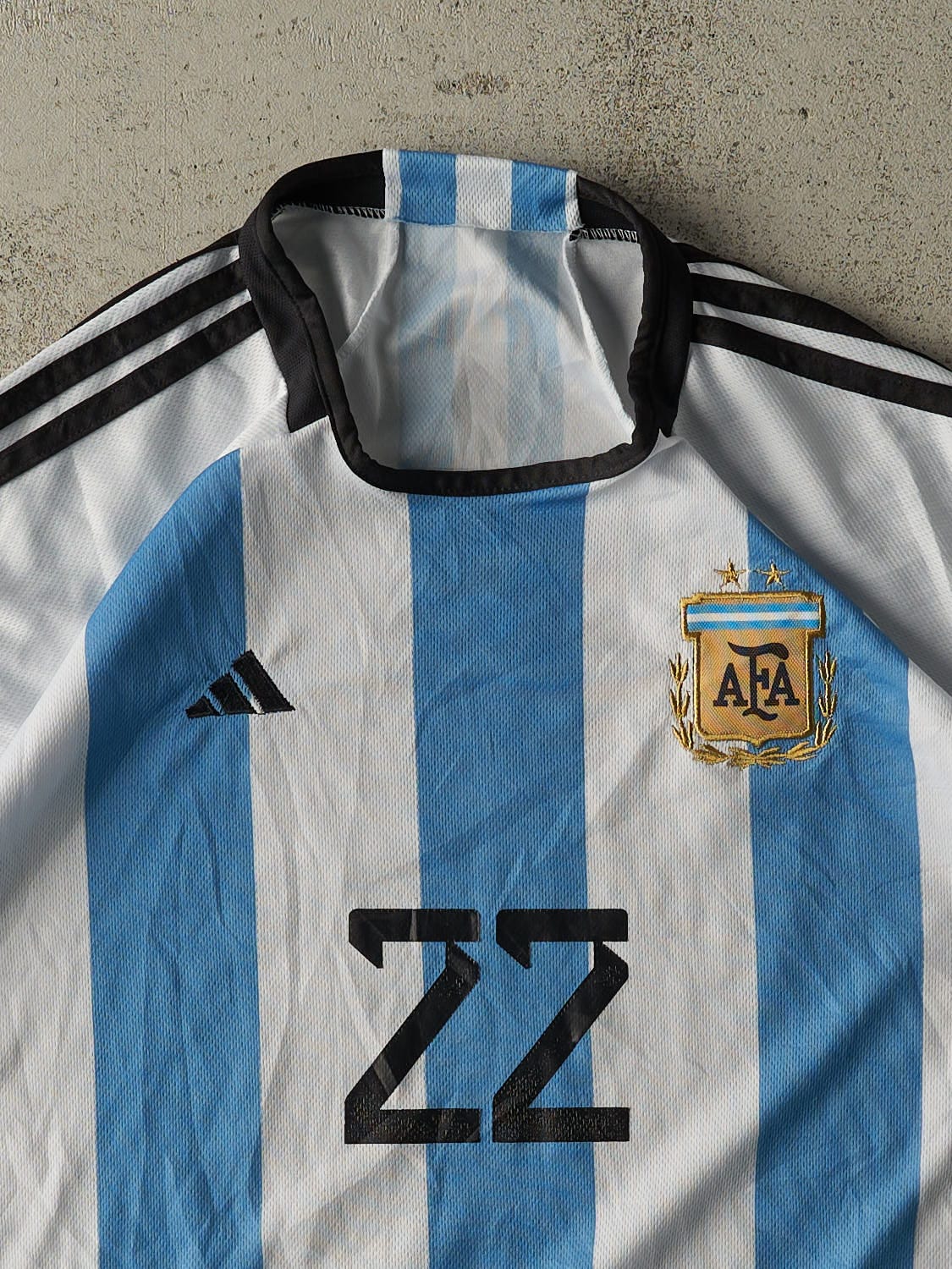 Vintage Y2K White & Blue Adidas Argentina #22 Lautaro Martinez Soccer Jersey (M/L)