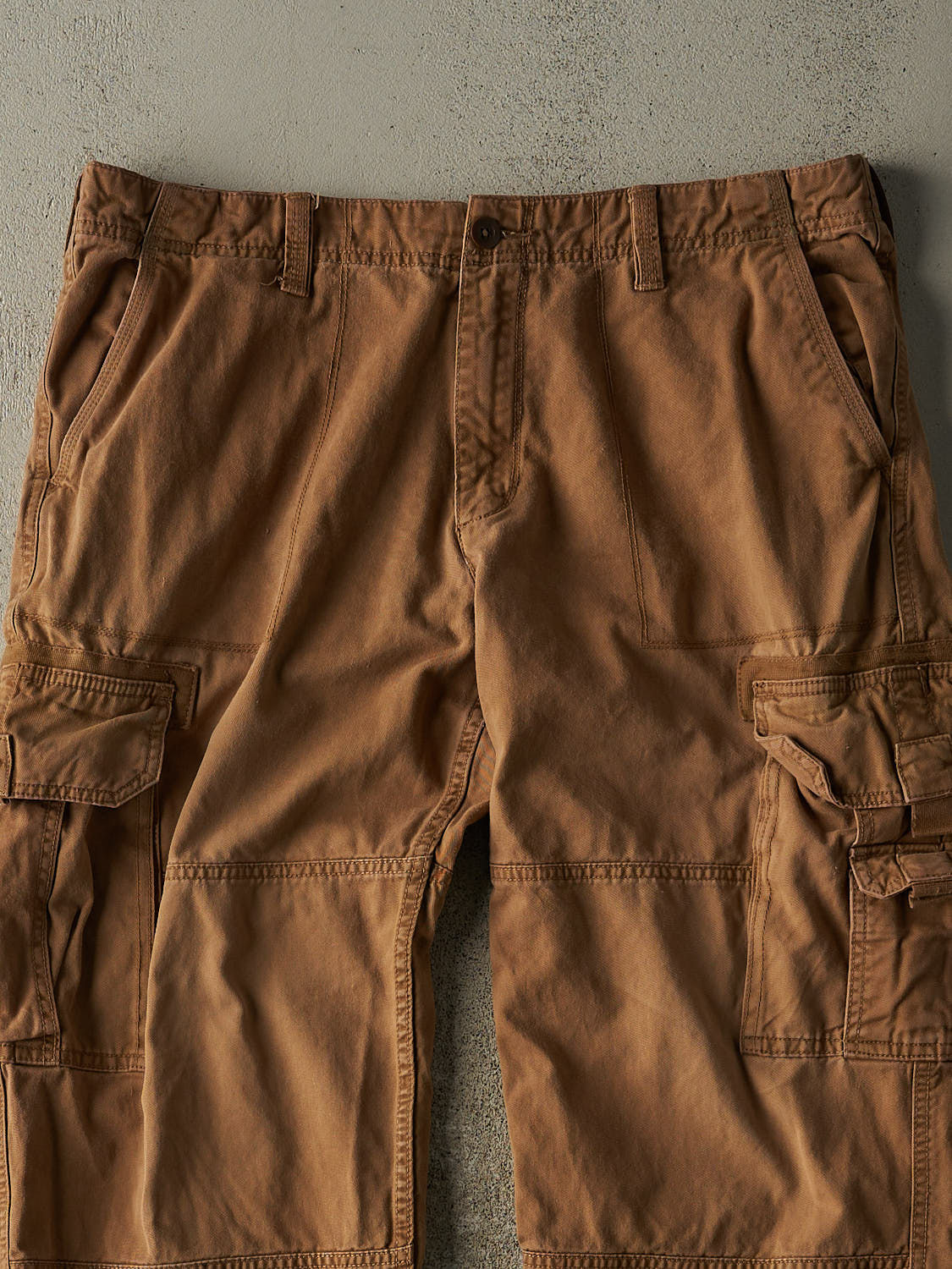 Vintage Y2K Beige Old Navy Cargo Pants (36x29)