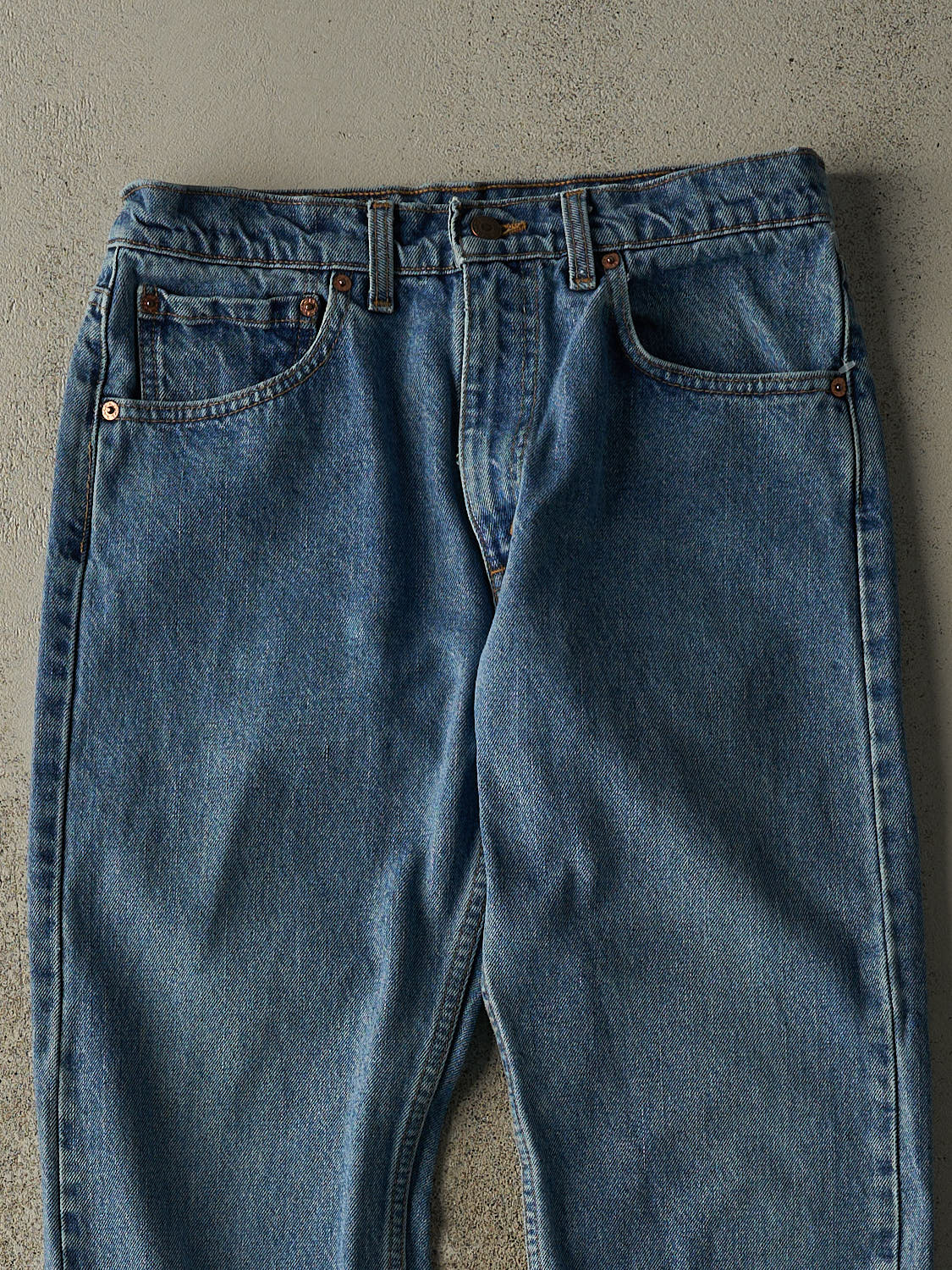 Vintage 90s Mid Wash Levi's 505 Jeans (30x30)