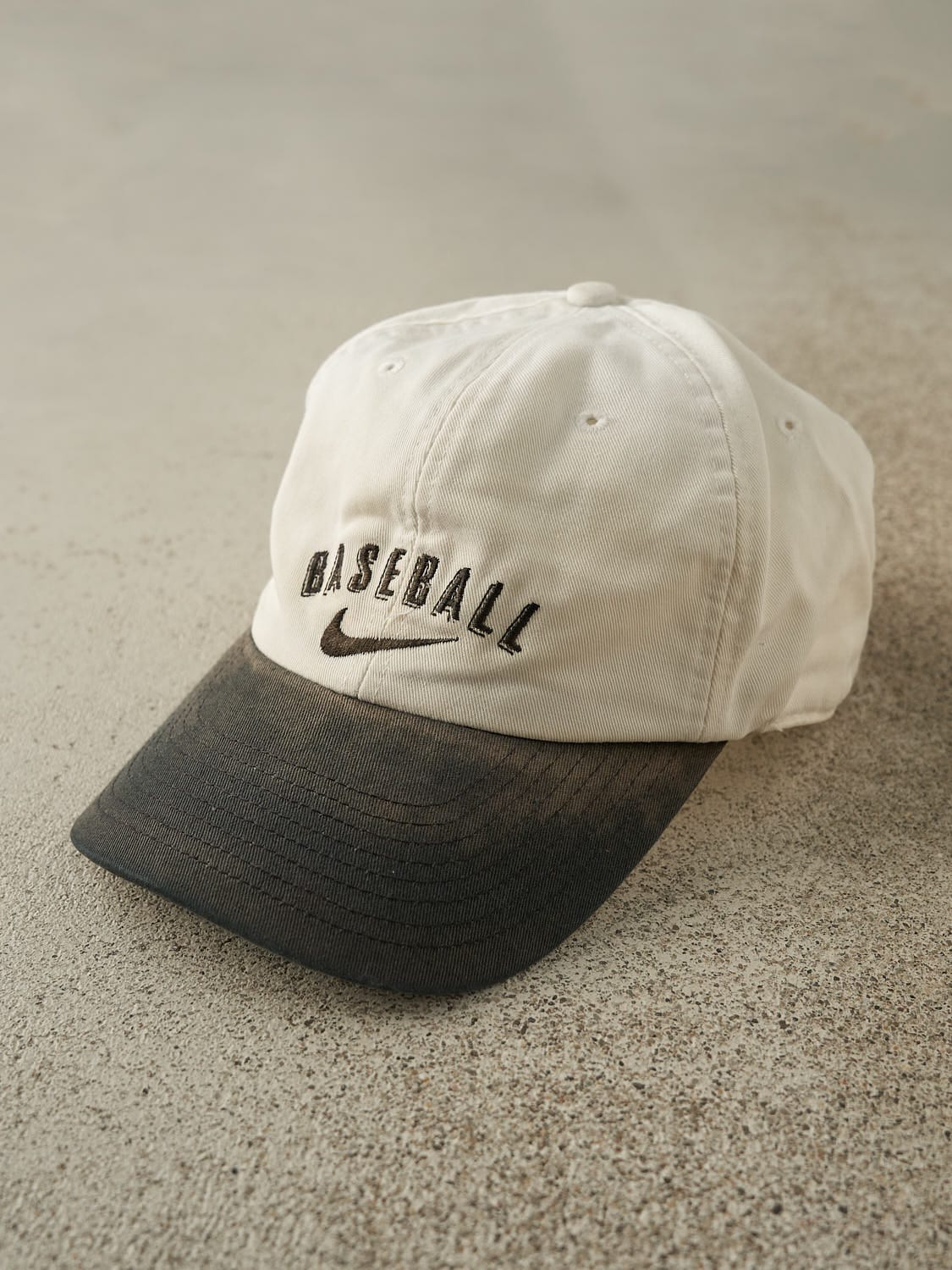 Vintage 90s Black & White Nike Baseball Embroidered Strapback (O/S)