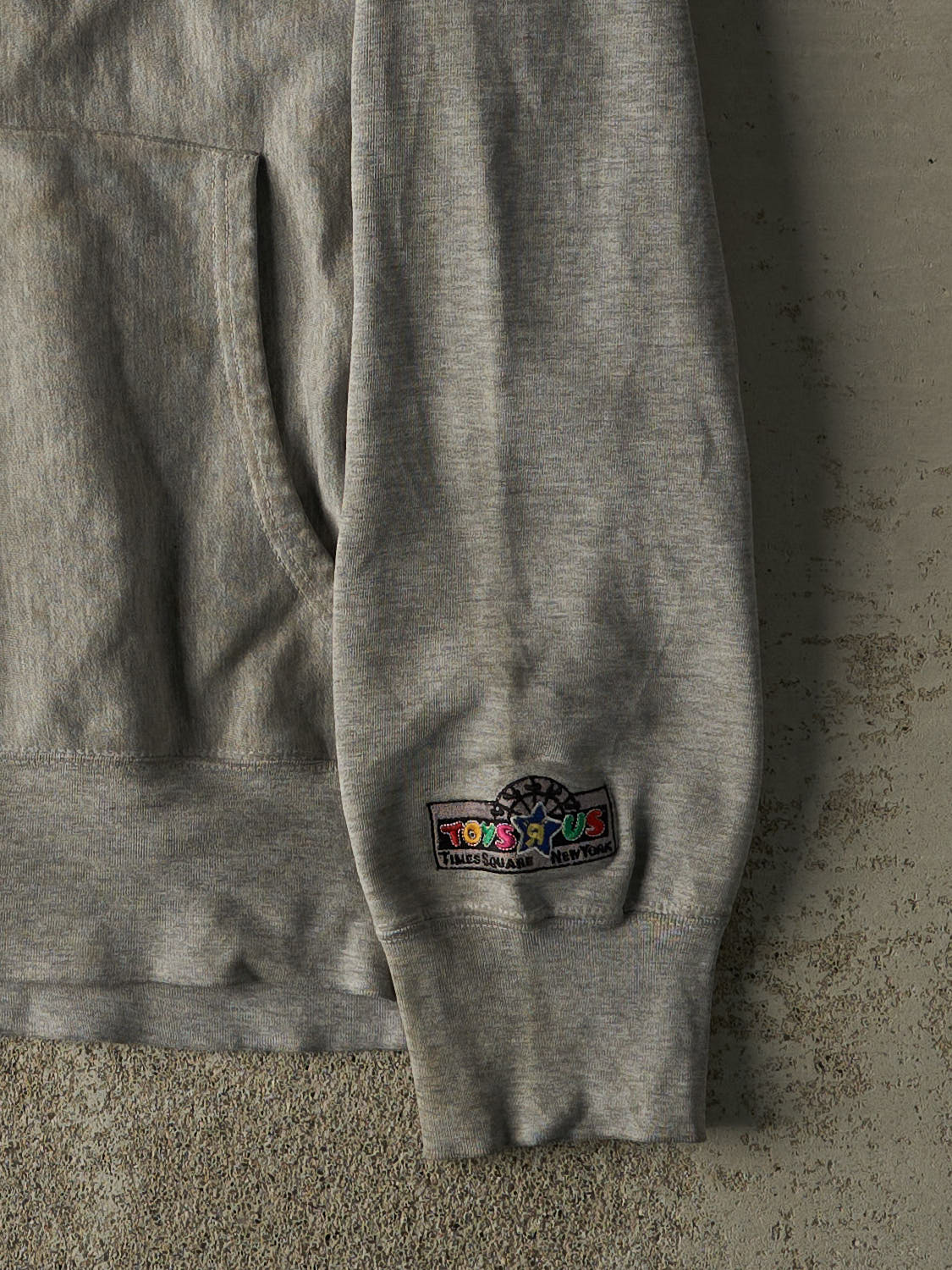 Vintage 90s Grey New York Toys R Us Times Square Embroidered Hoodie (XL/XXL)