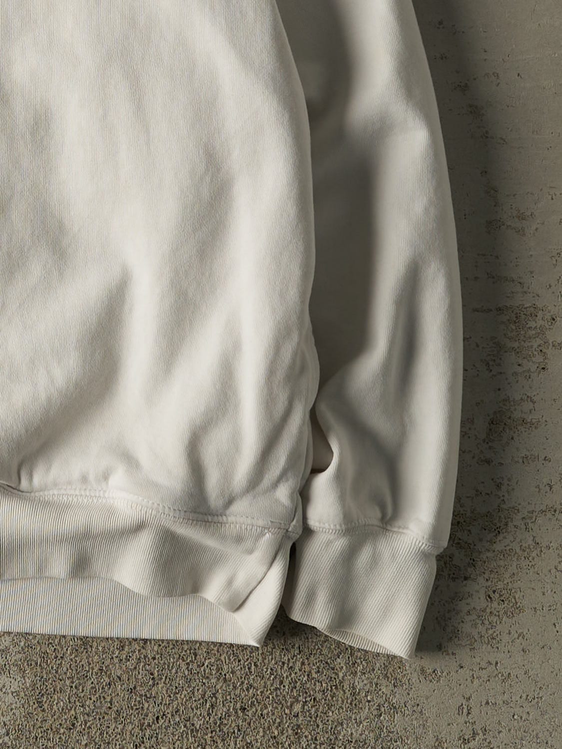 Vintage Y2K White New York Embroidered Crewneck (L/XL)