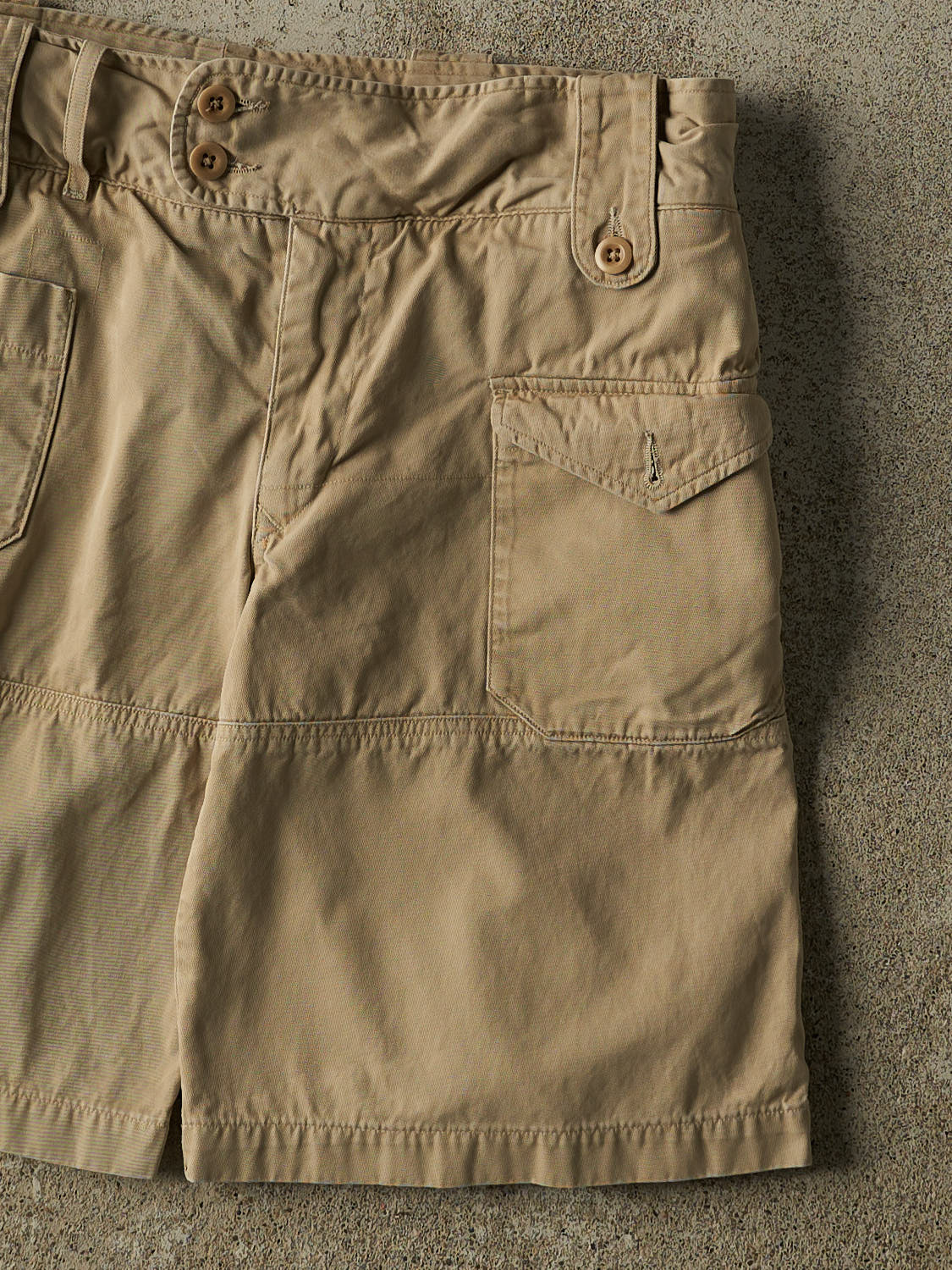 Vintage Y2K Beige Ralph Lauren Cargo Shorts (34x10.5)