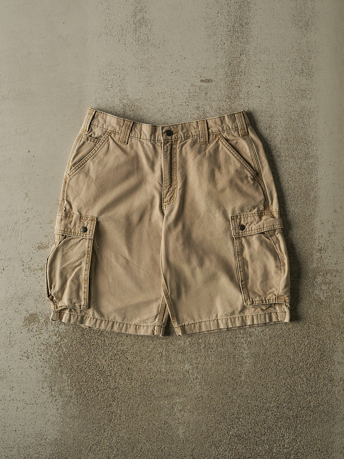 Vintage Y2K Beige Carhartt Cargo Shorts (34x11)