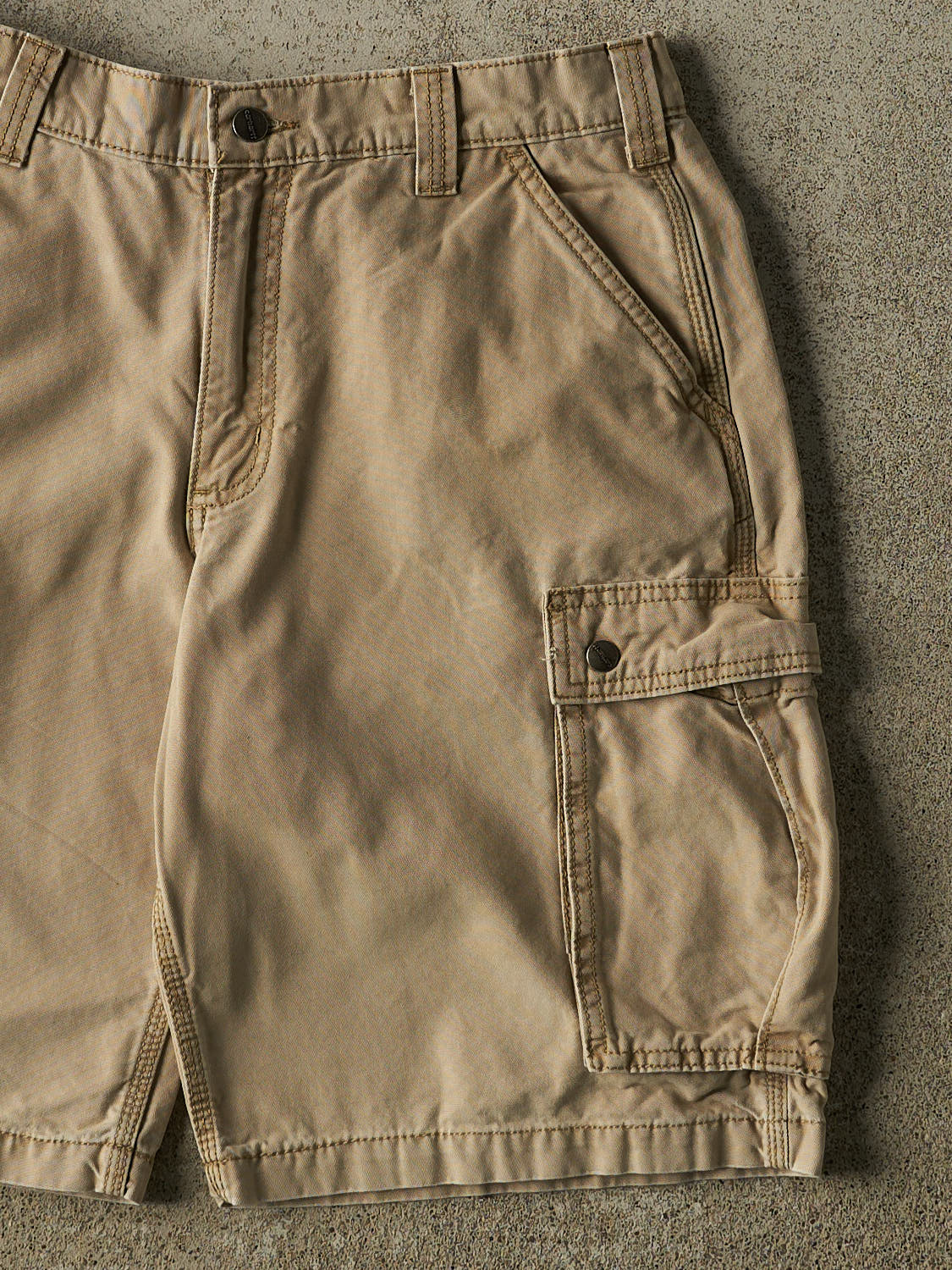 Vintage Y2K Beige Carhartt Cargo Shorts (34x11)