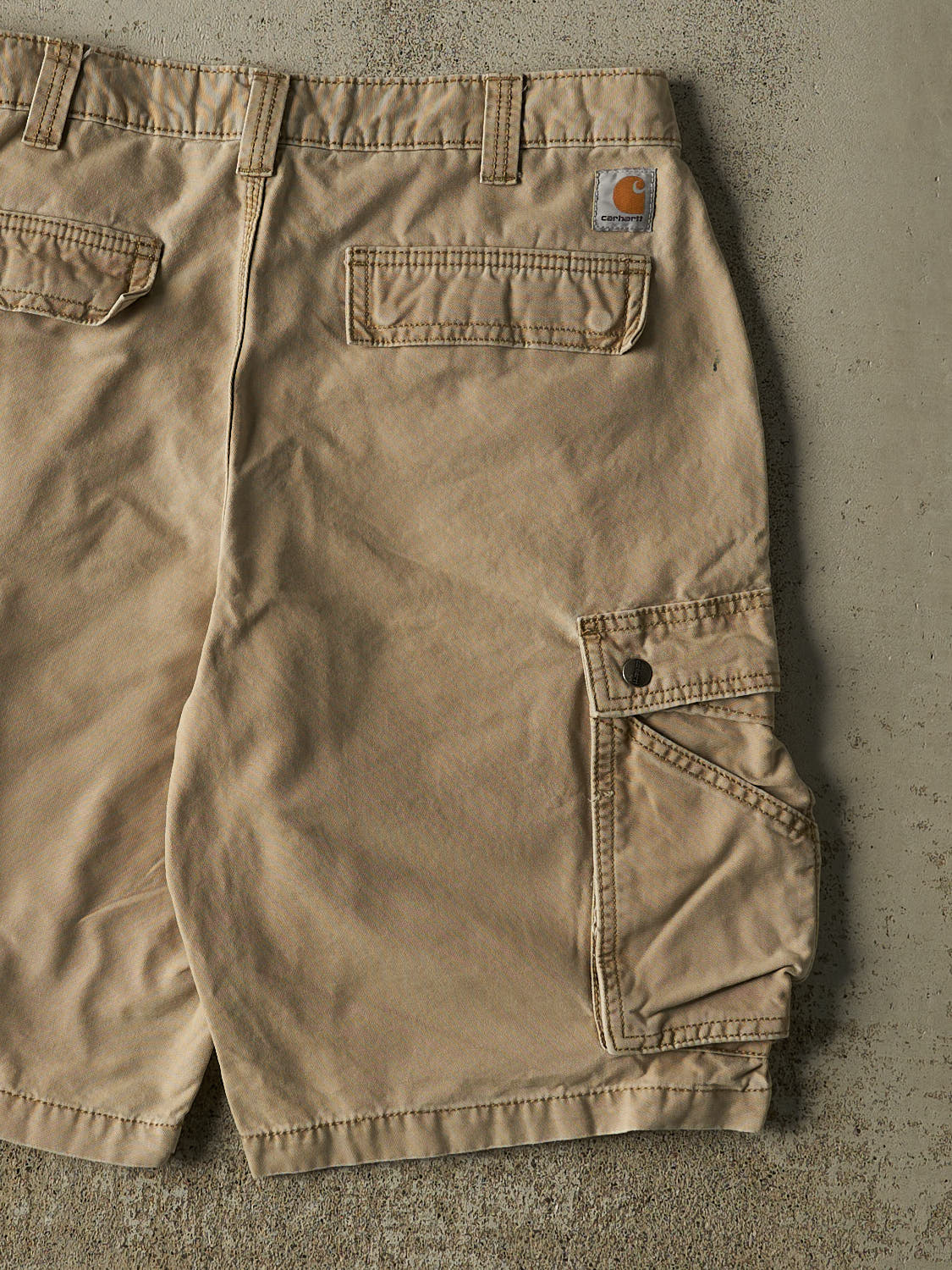 Vintage Y2K Beige Carhartt Cargo Shorts (34x11)
