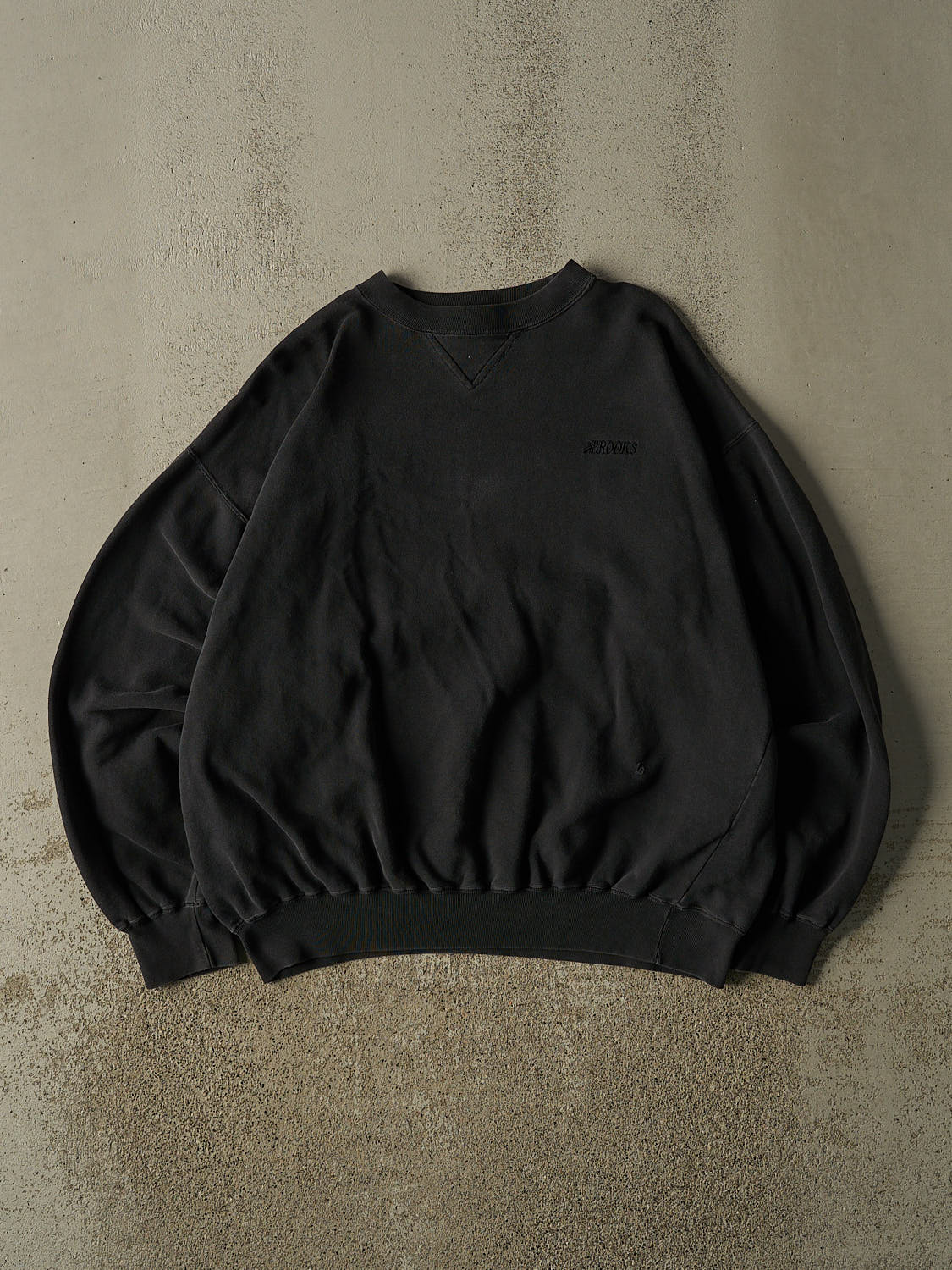 Vintage 90s Faded Black Brooks Embroidered Crewneck (XL)