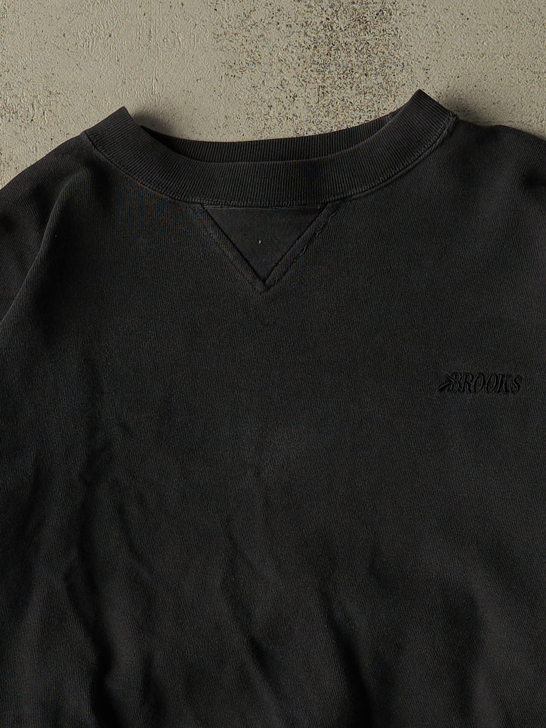 Vintage 90s Faded Black Brooks Embroidered Crewneck (XL)
