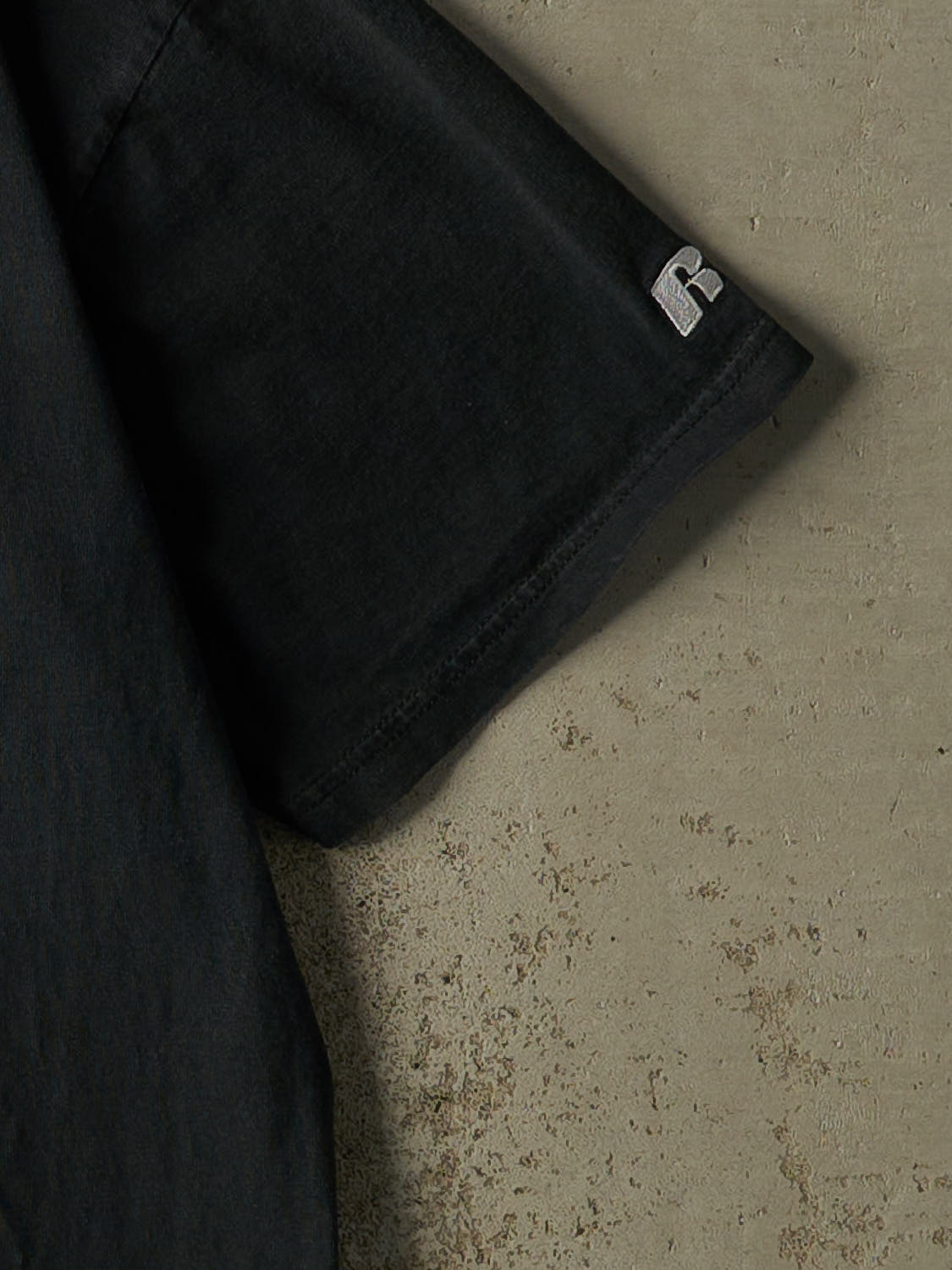 Vintage Y2K Faded Black University of Calgary Dinos Tee (L)