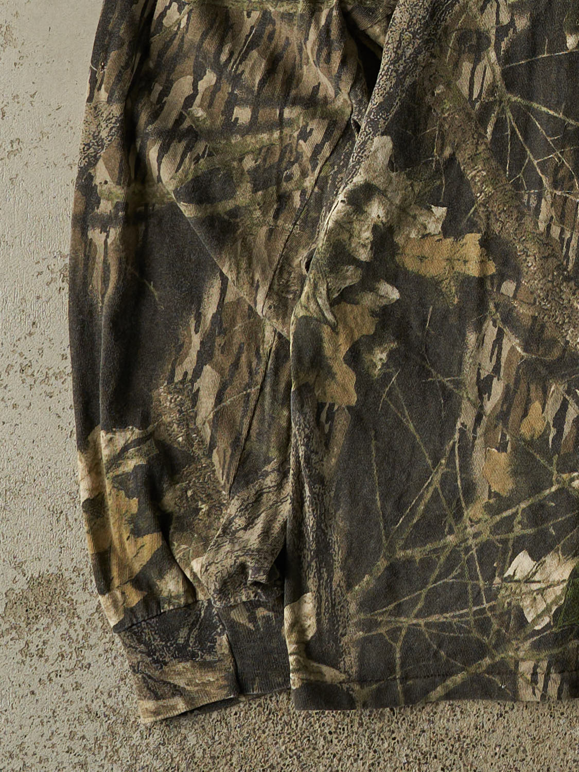 Vintage 90s Camo Mossy Oak Pocket Long Sleeve (XXL)