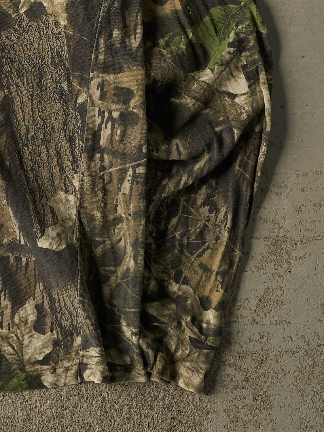 Vintage 90s Camo Mossy Oak Pocket Long Sleeve (XXL)