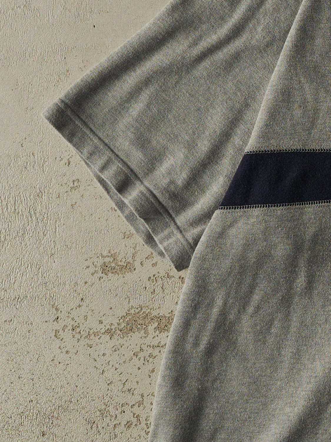Vintage 90s Grey Striped Tee (L/XL)