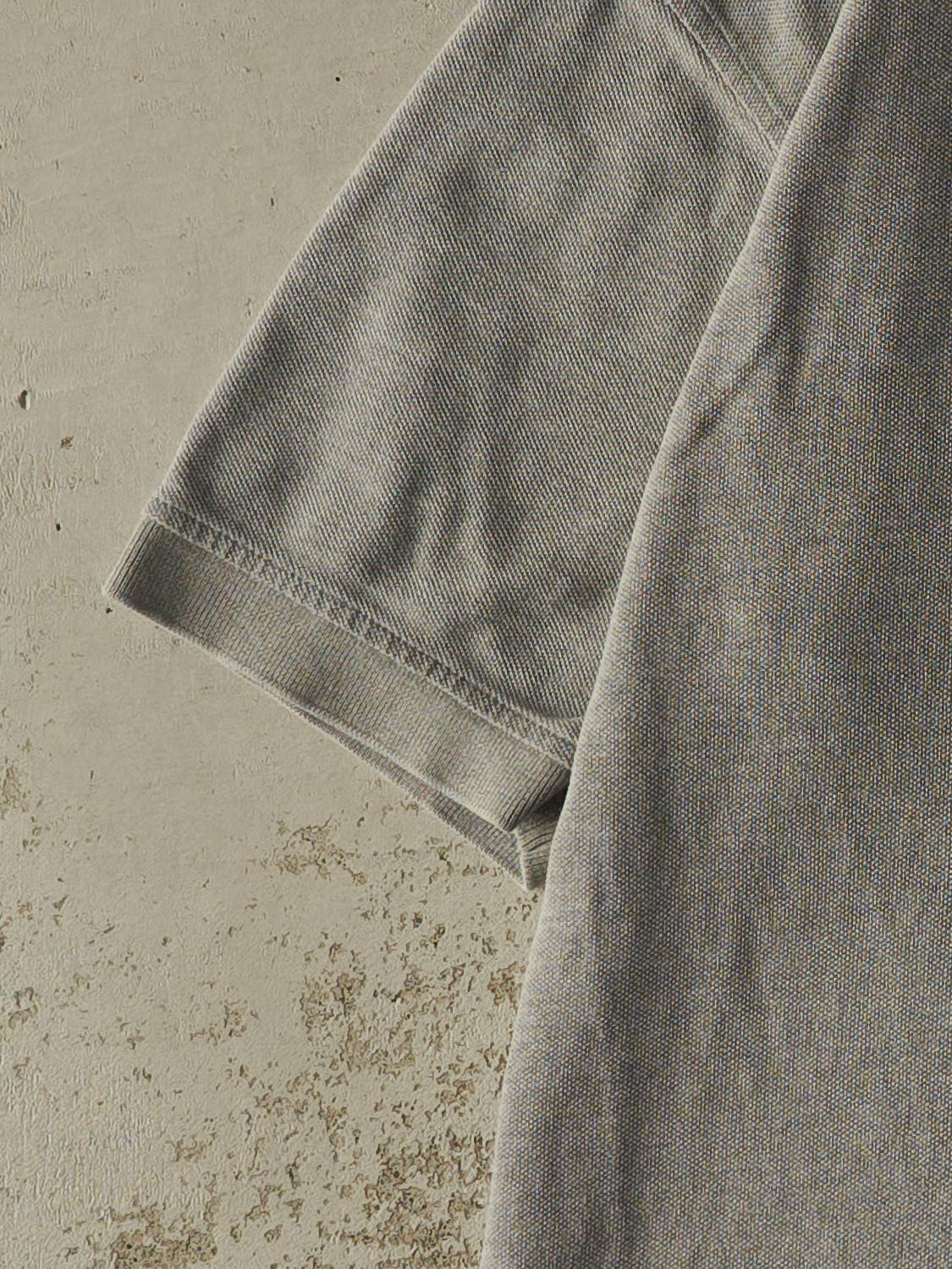 Vintage 90s Grey Tommy Hilfiger Embroidered Quarter Button Tee (L/XL)