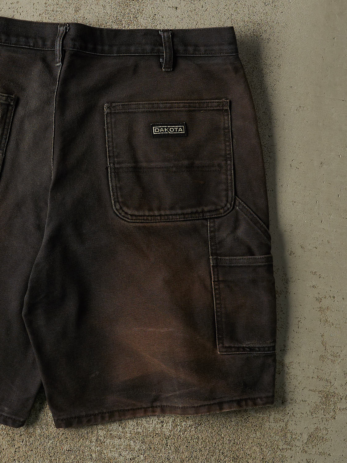 Vintage Y2K Sun Faded Black Dakota Carpenter Shorts (38x10)