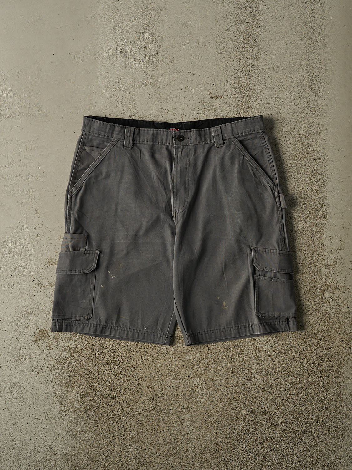 Vintage Y2K Grey Dickies Cargo Shorts (37x10.5)