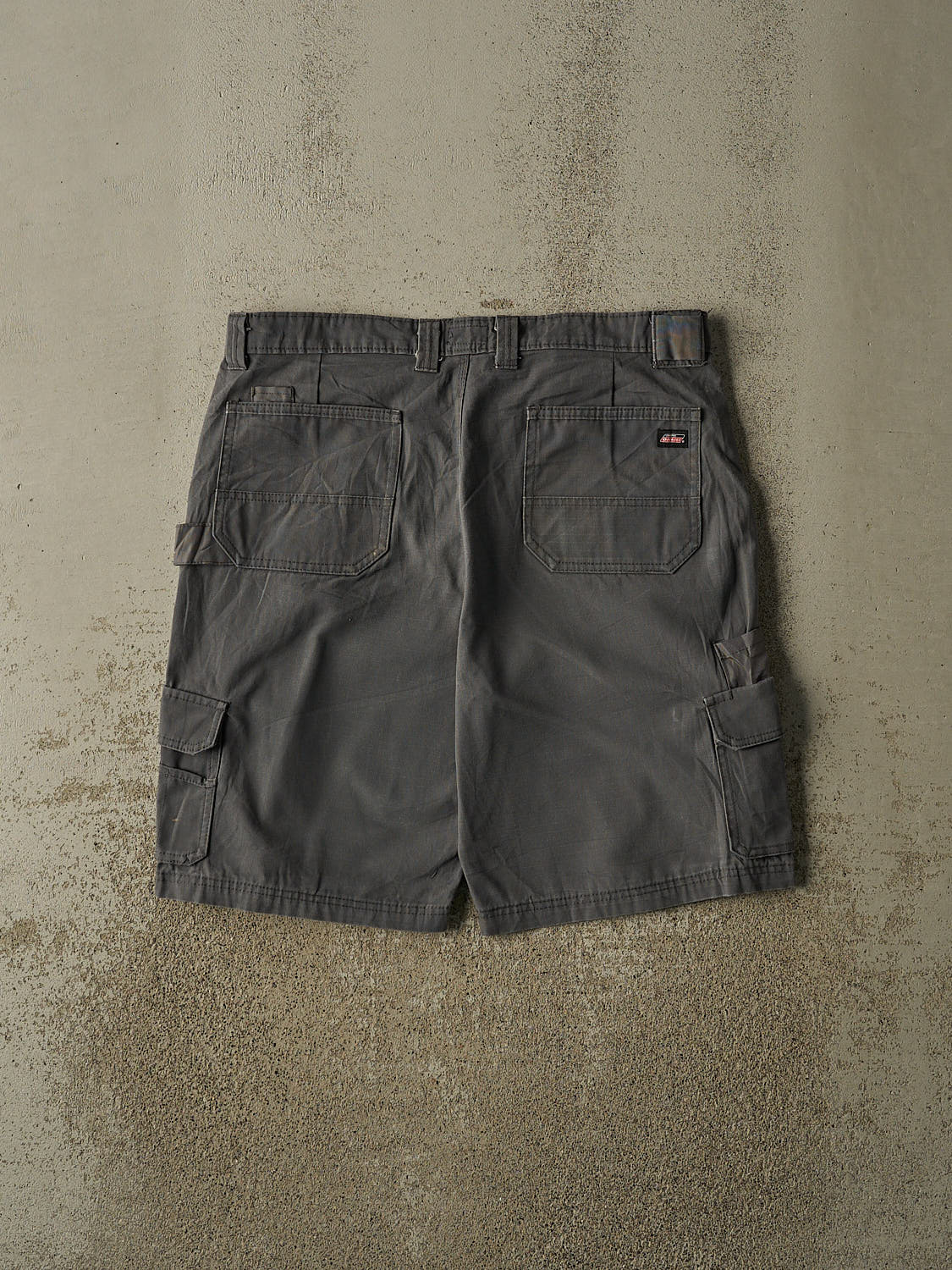 Vintage Y2K Grey Dickies Cargo Shorts (37x10.5)