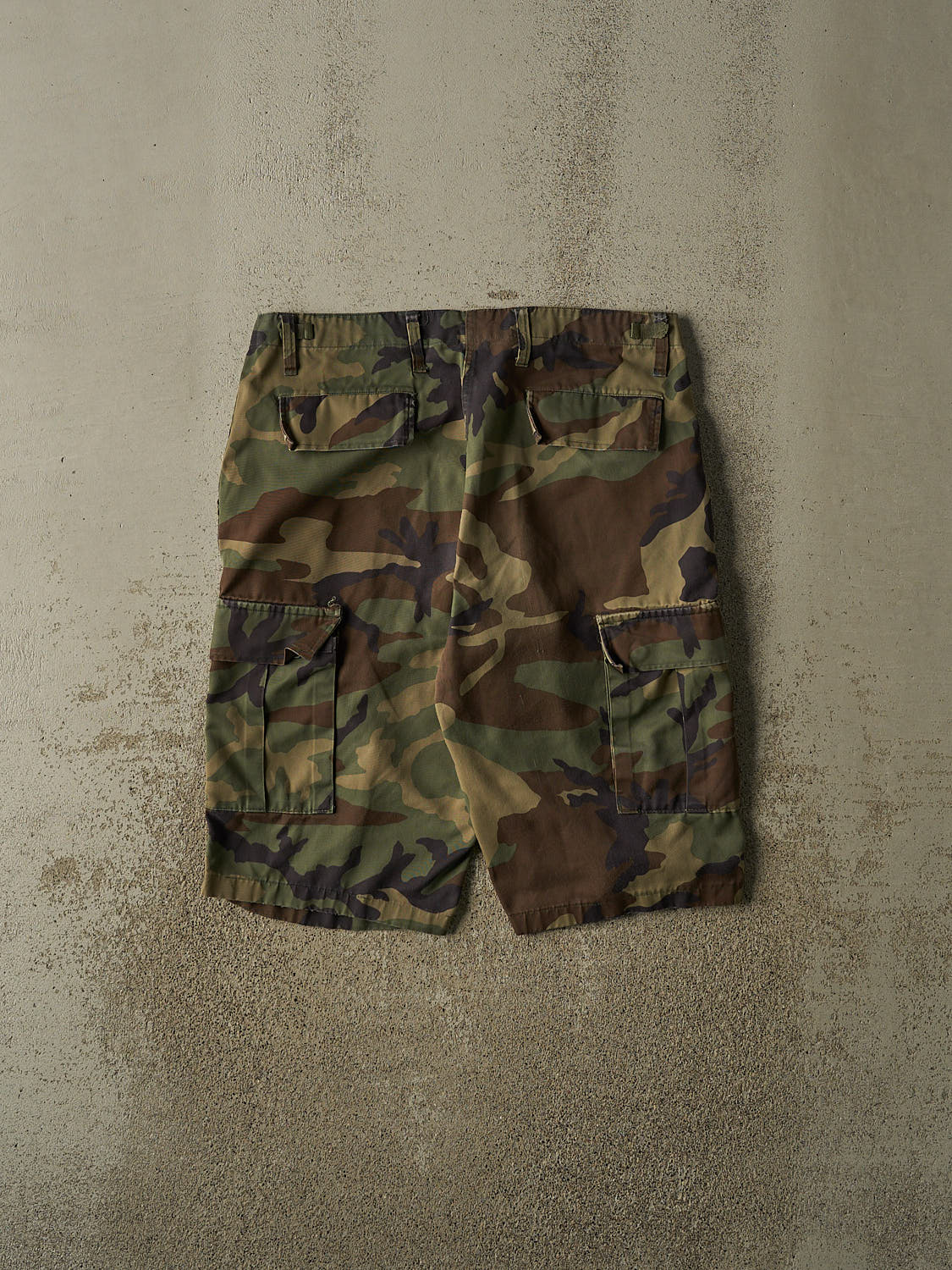 Vintage 90s Camo Cargo Shorts (36x13)