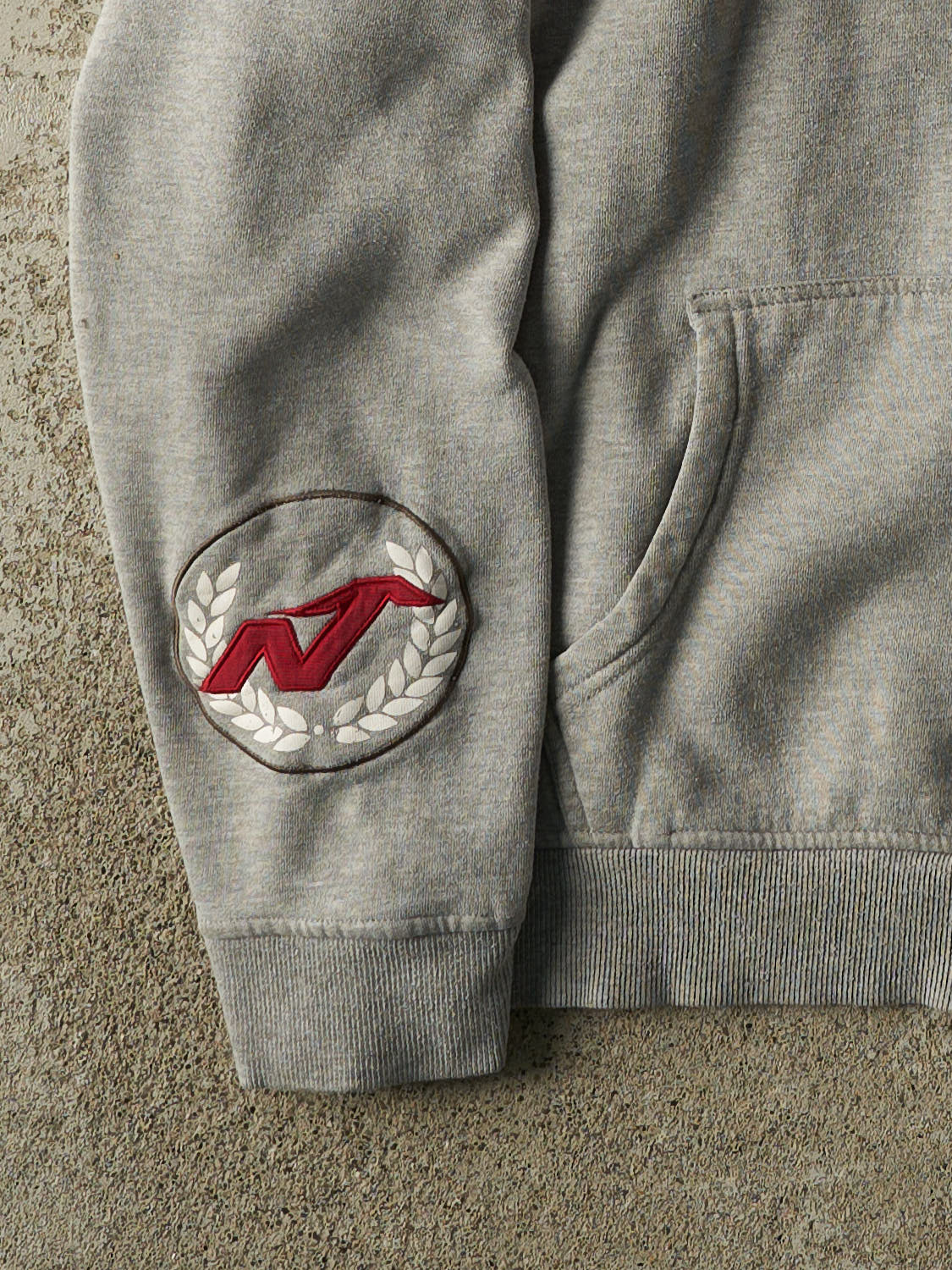 Vintage Y2K Grey Nordica Zip Up Hoodie (L/XL)