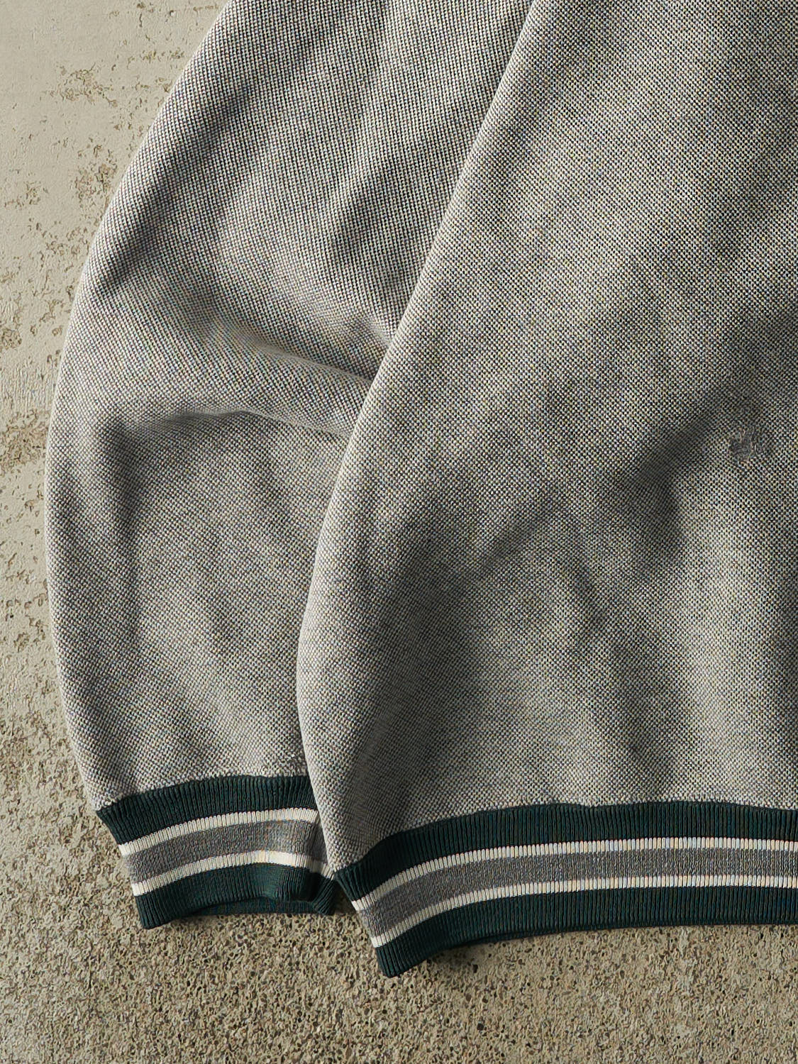 Vintage 90s Grey Textured Embroidered Crewneck (XXL)