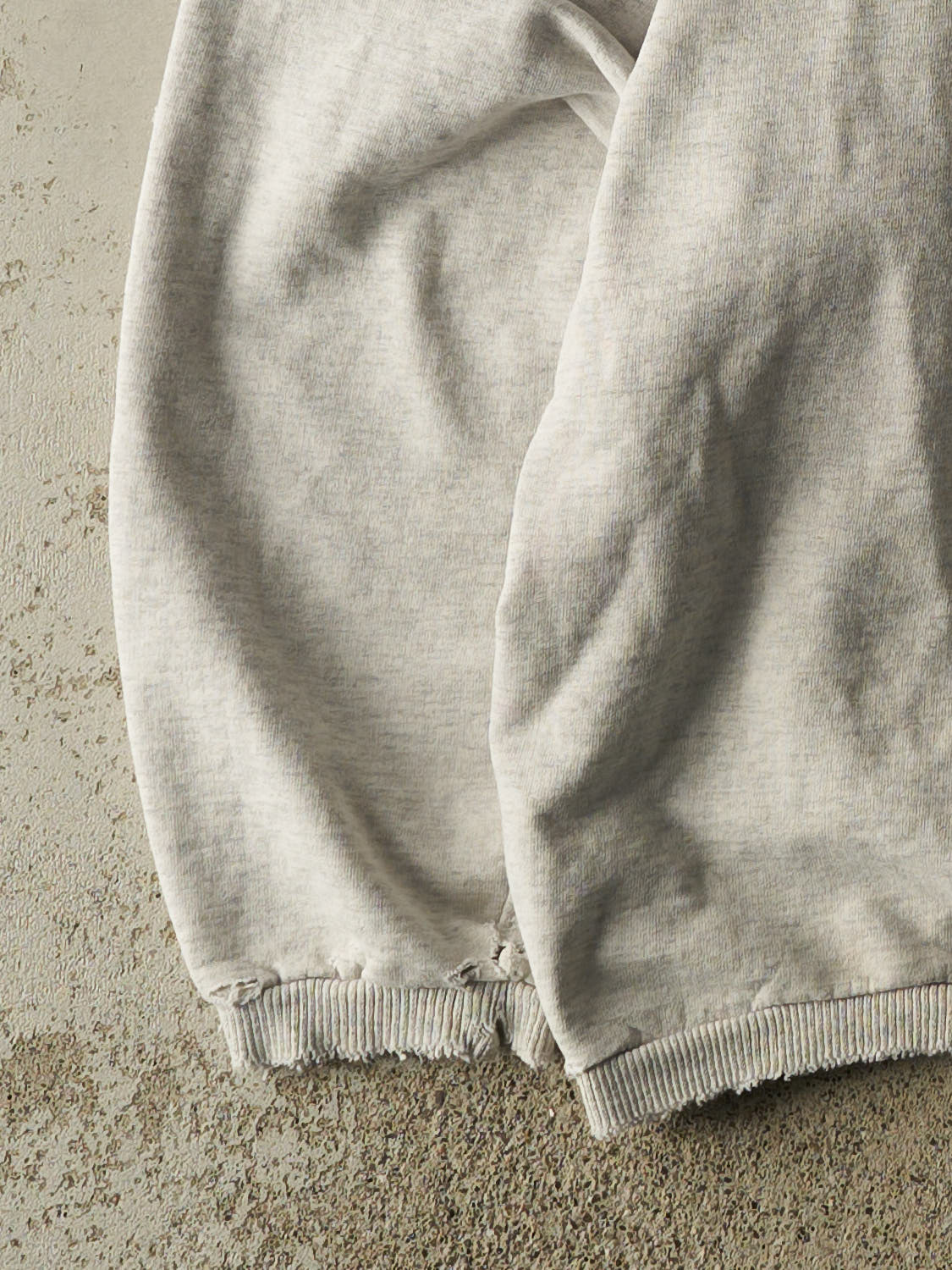 Vintage 90s Heather Grey Guess Embroidered Crewneck (XL/XXL)