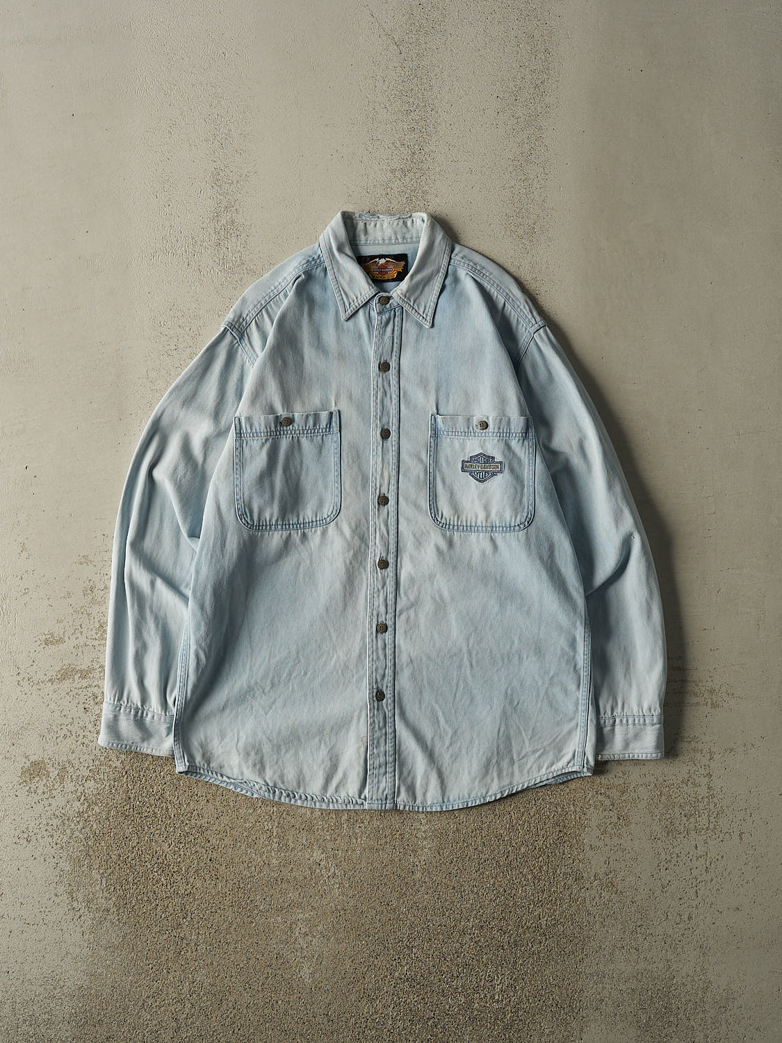 Vintage 90s Light Wash Harley Davidson Embroidered Denim Button Up Long Sleeve (XL)