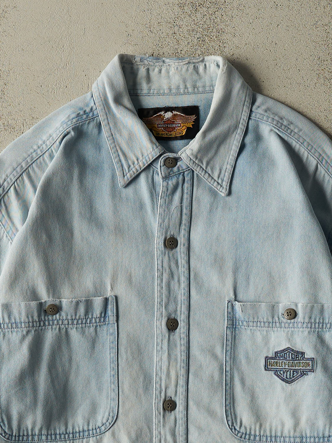 Vintage 90s Light Wash Harley Davidson Embroidered Denim Button Up Long Sleeve (XL)