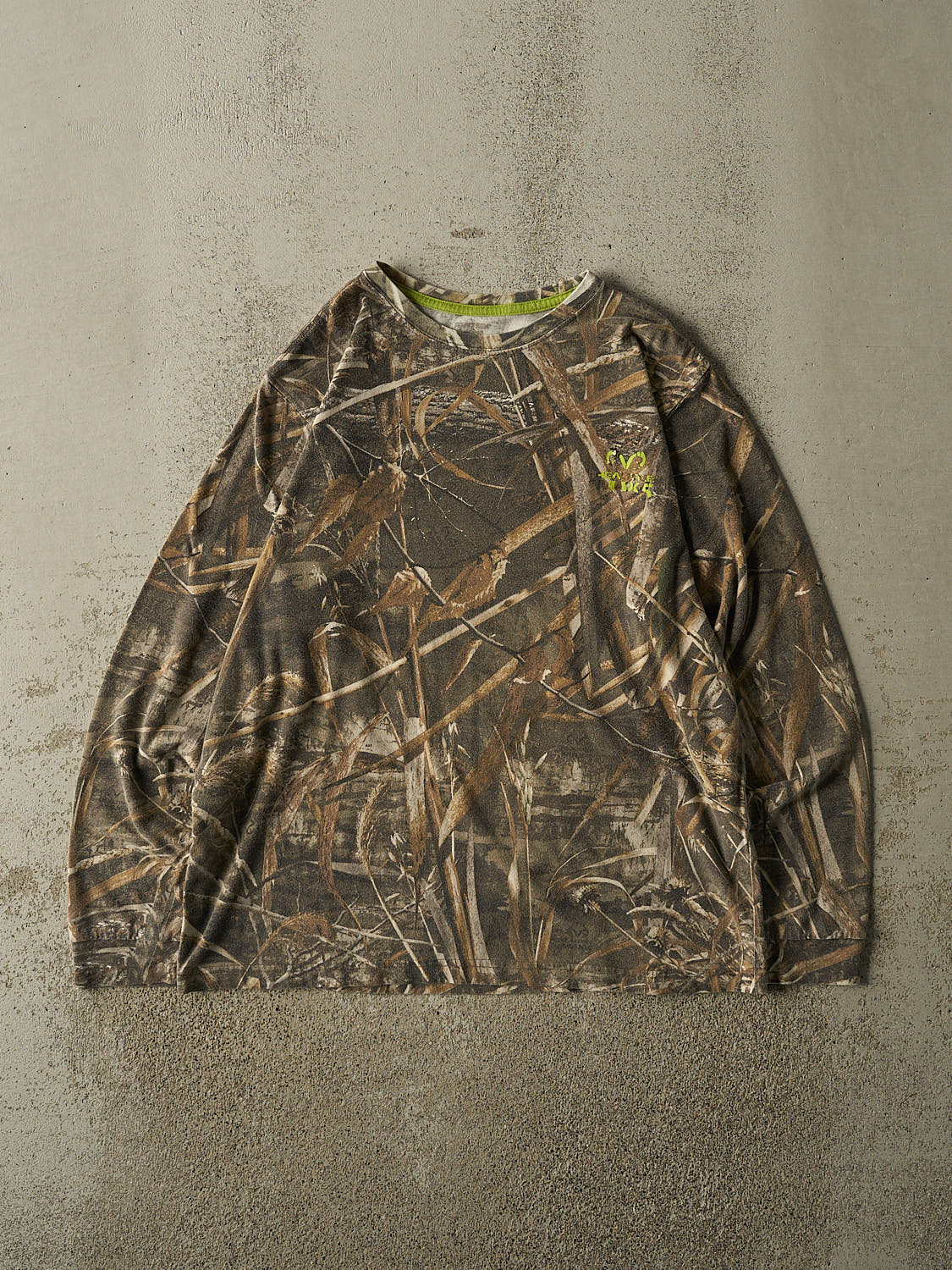 Vintage Y2K Camo Realtree Long Sleeve (L)