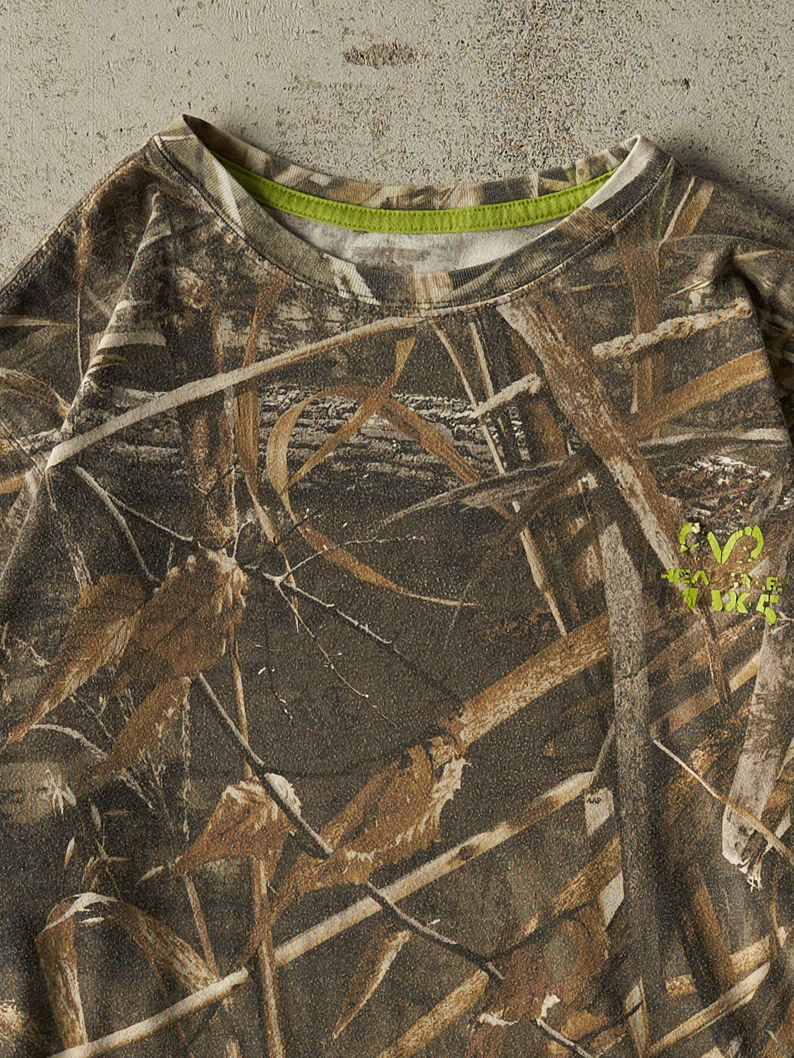 Vintage Y2K Camo Realtree Long Sleeve (L)