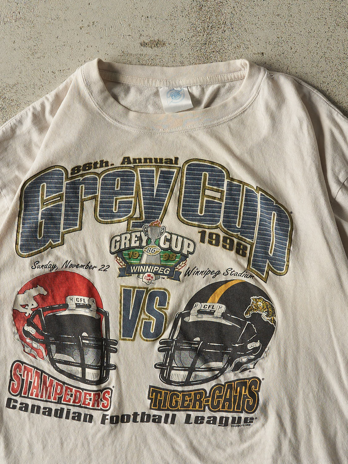 Vintage 98' Beige Winnipeg Grey Cup Tee (M)