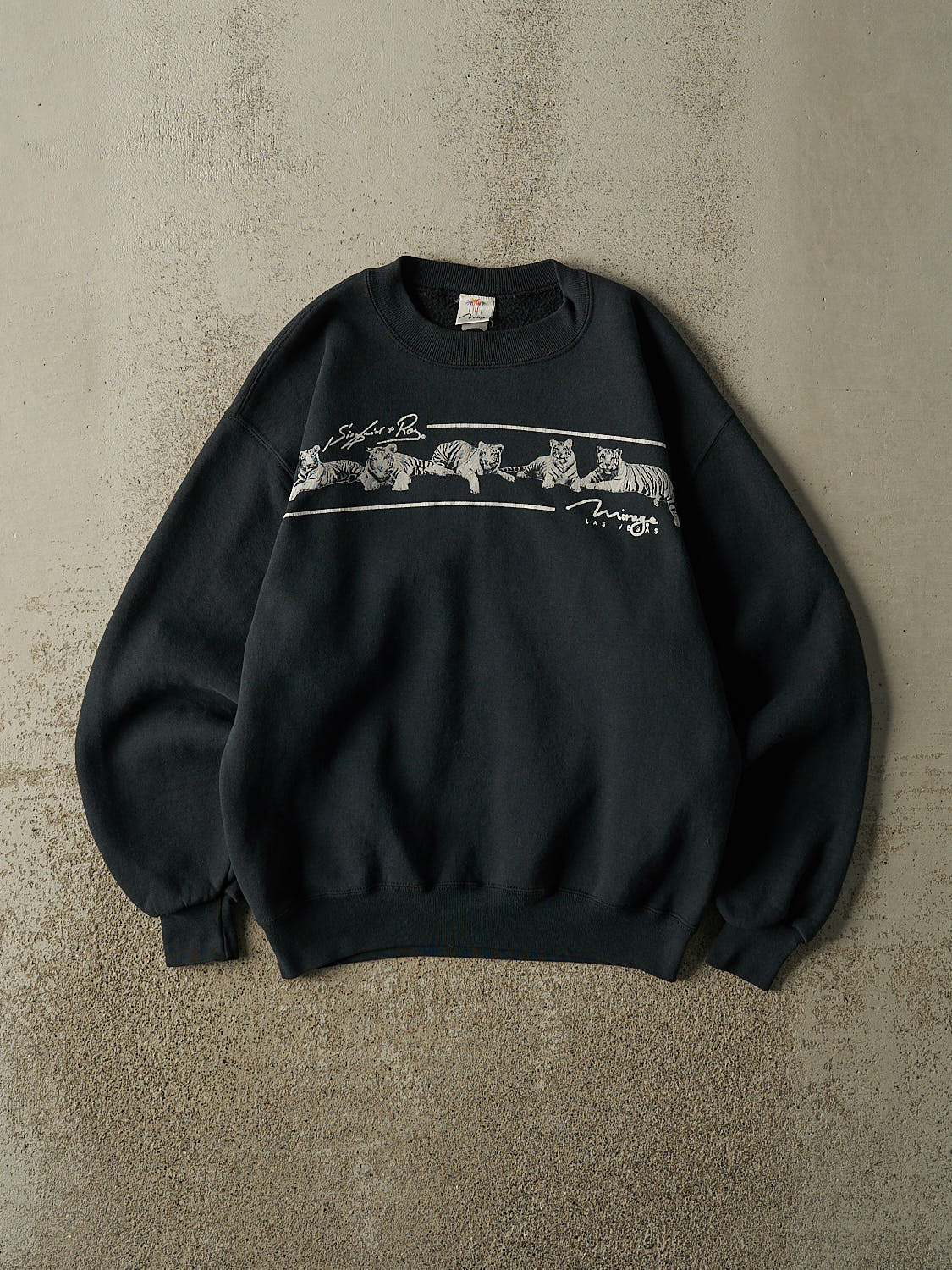 Vintage 90s Faded Black Siegfried & Roy Las Vegas Crewneck (S/M)