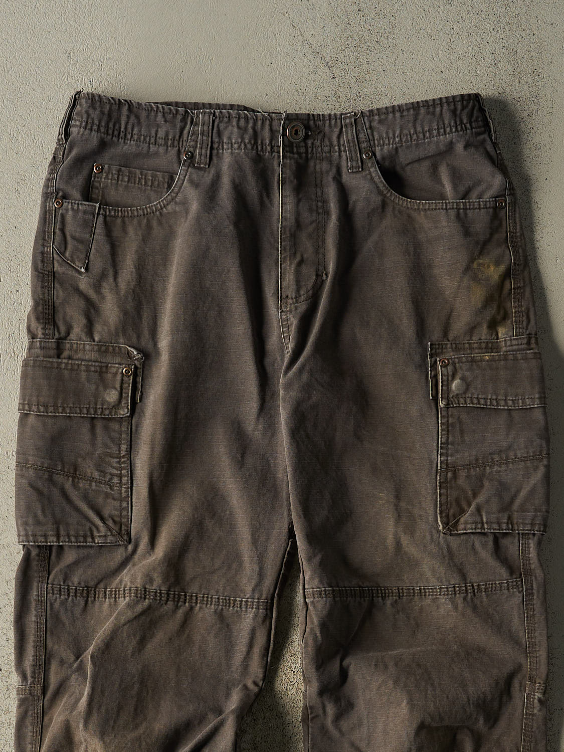 Vintage Y2K Grey Red Head Ripstop Cargo Pants (34x31.5)