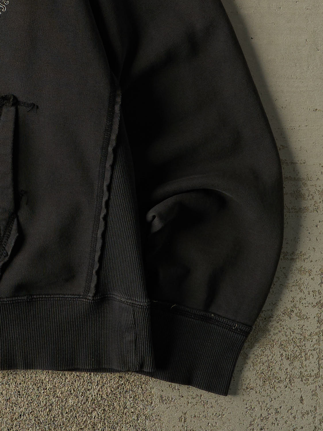 Vintage Y2K Black 725 Zip Up Hoodie (M/L)