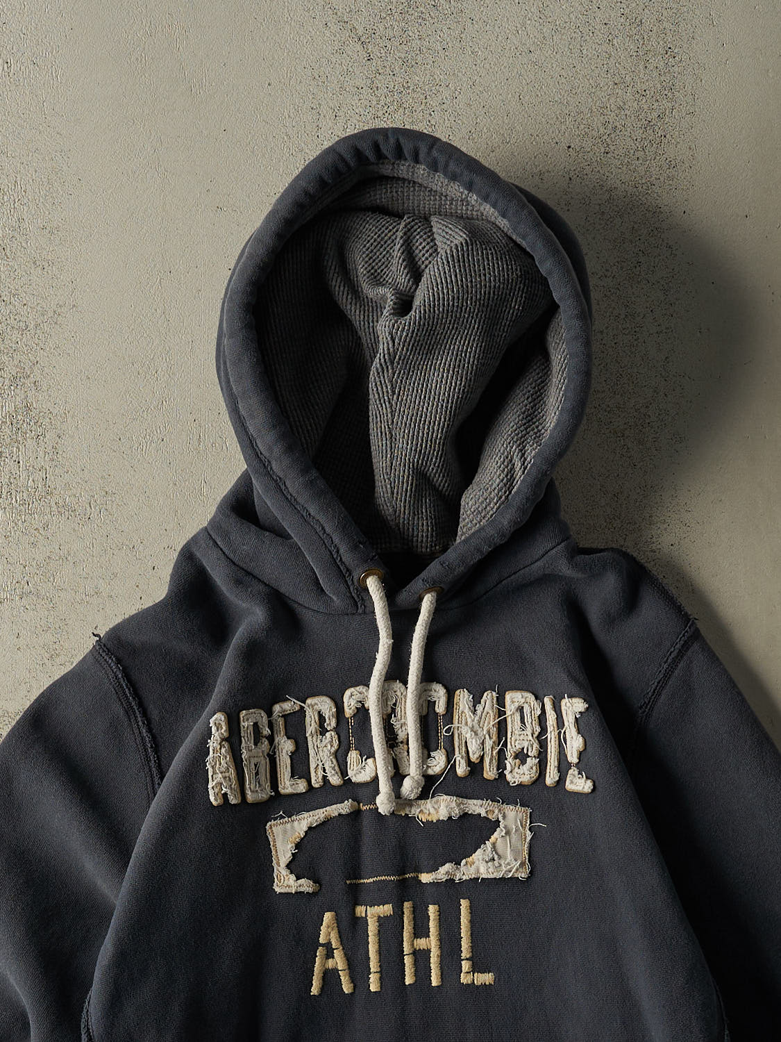 Vintage Y2K Navy Blue Abercrombie & Fitch Hoodie (L)