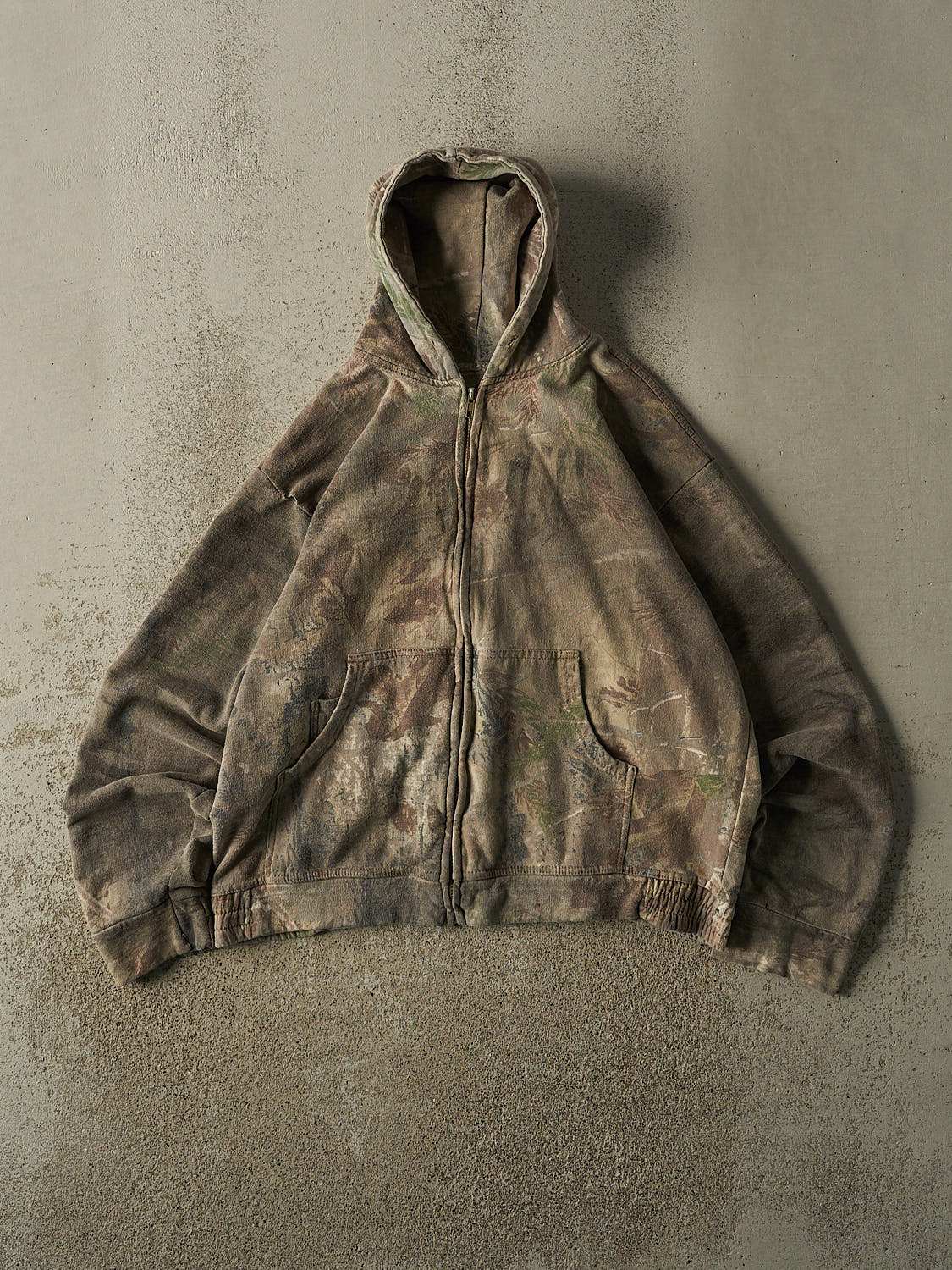 Vintage 90s Camo Zip Up Hoodie (M)