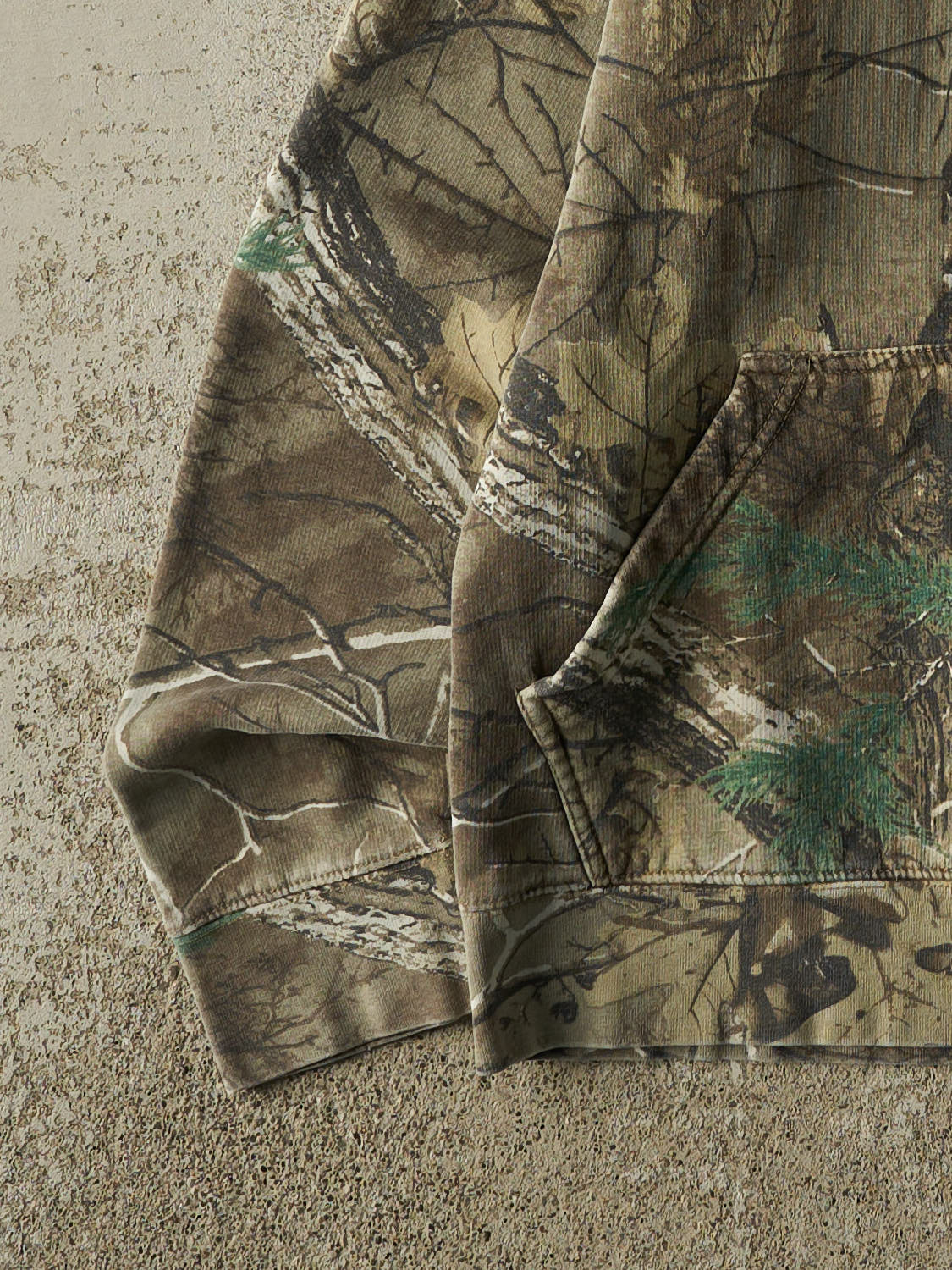 Vintage 90s Camo Hoodie (S/M)
