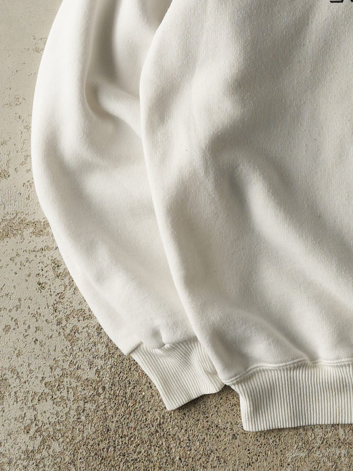 Vintage 90s White Hard Rock Cafe Singapore Crewneck (M/L)