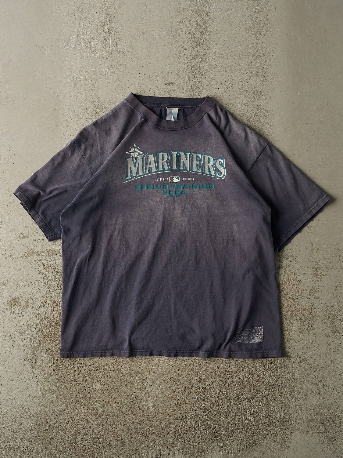 Vintage 04' Sun Faded Navy Seattle Mariners Tee (XL/XXL)