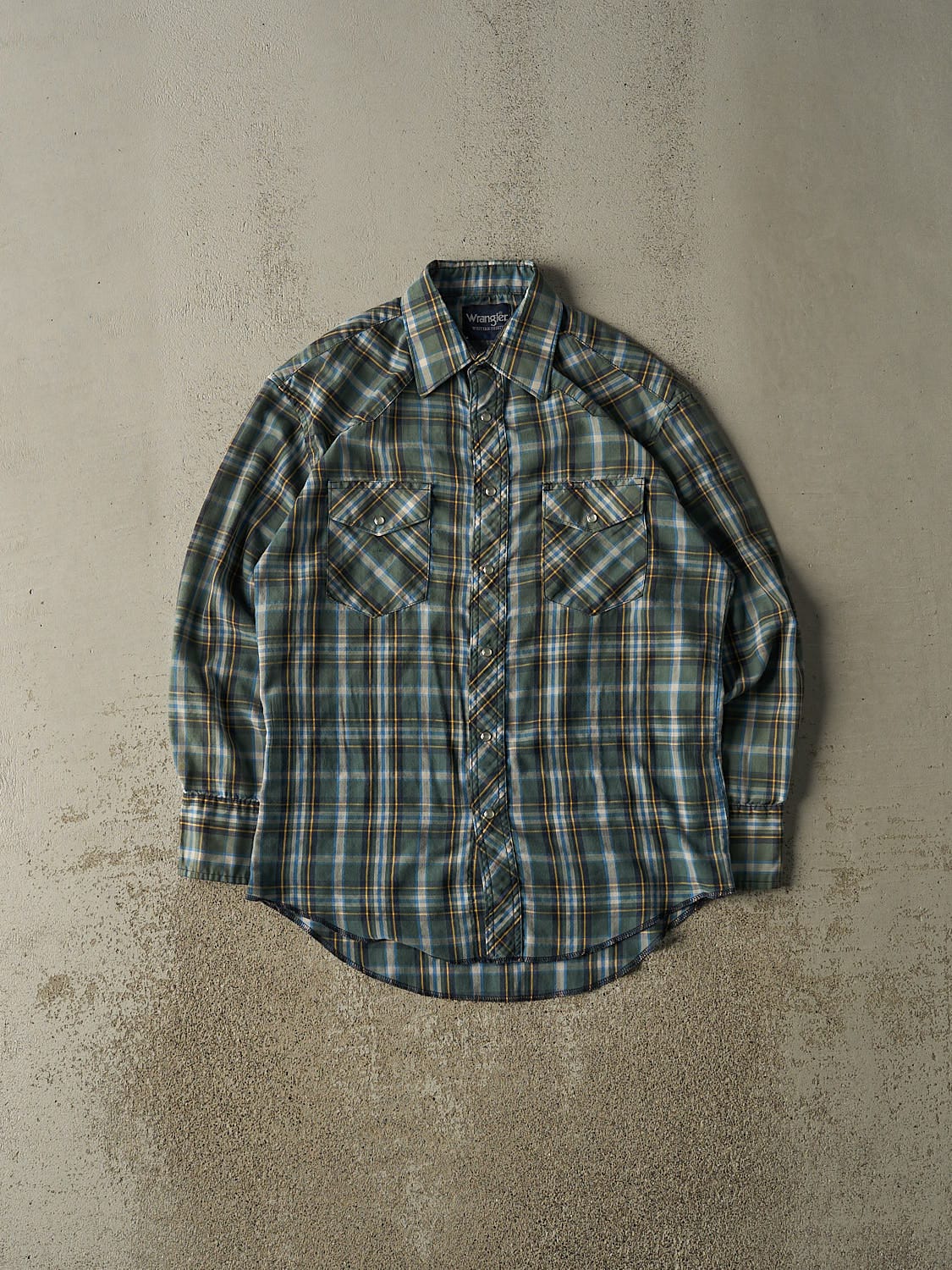 Vintage 90s Green Wrangler Plaid Button Up Long Sleeve (M/L)
