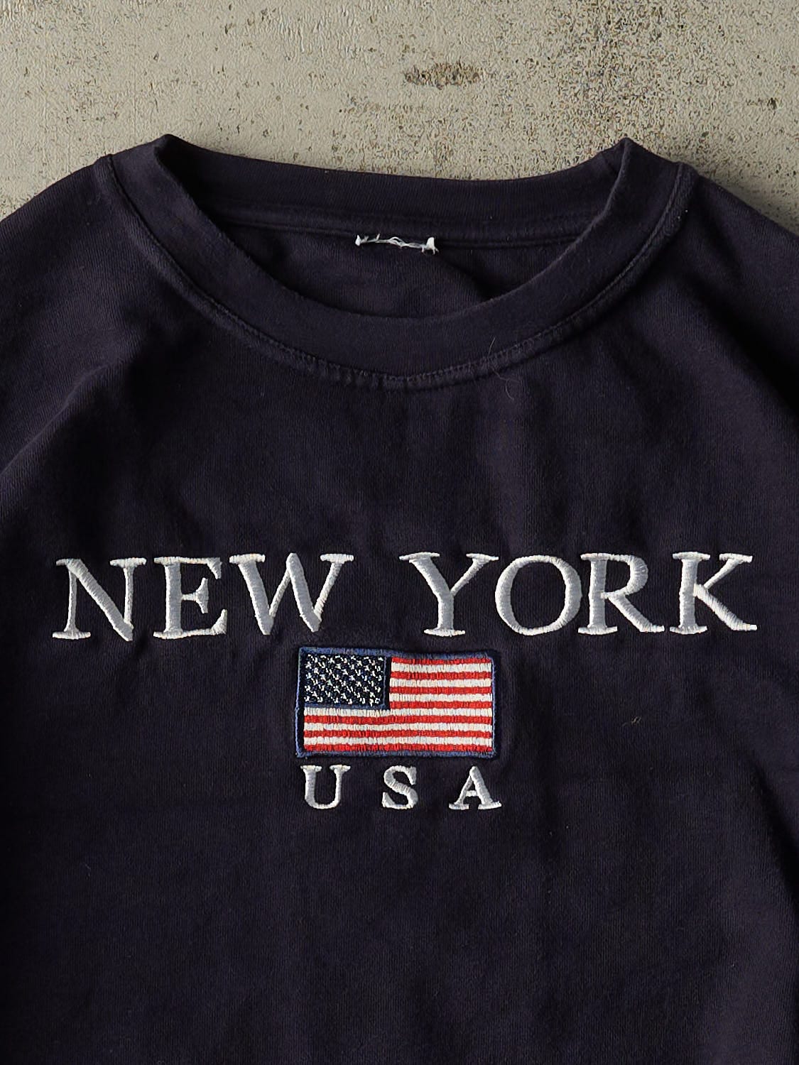 Vintage 90s Navy Blue New York USA Embroidered Crewneck (L/XL)