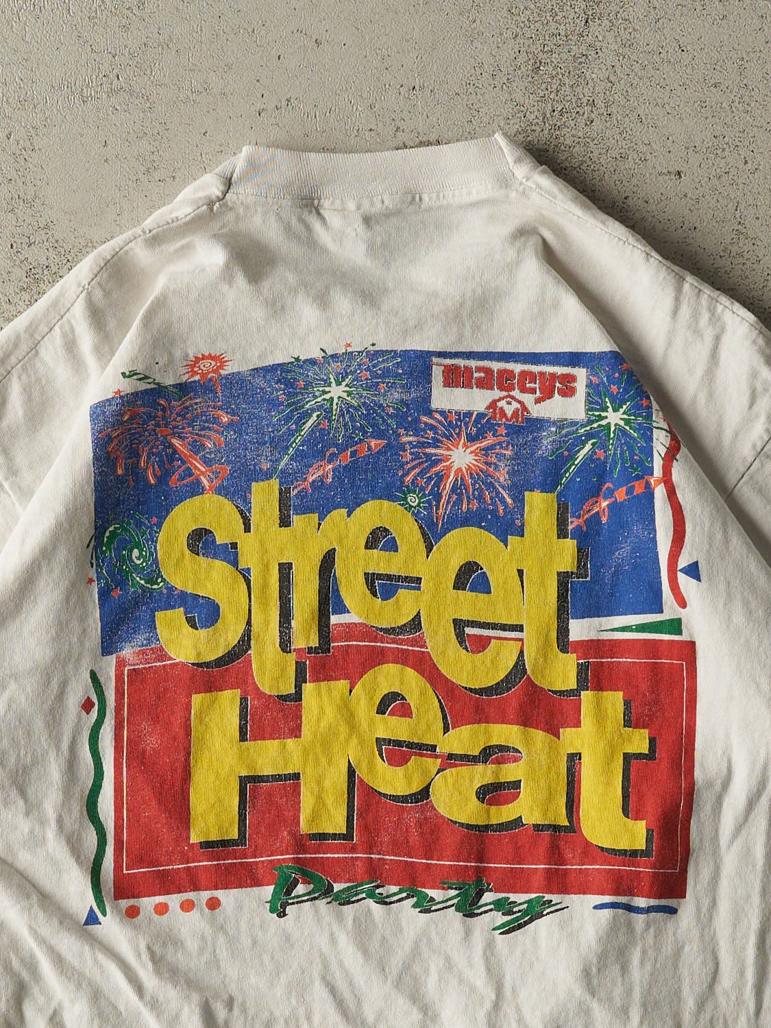 Vintage 90s White Macey's Tee (L/XL)