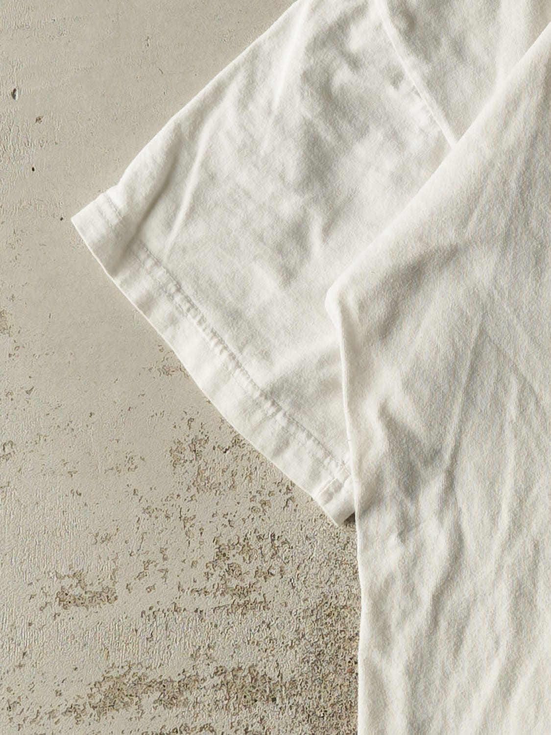 Vintage 90s White Tortola Tee (M/L)