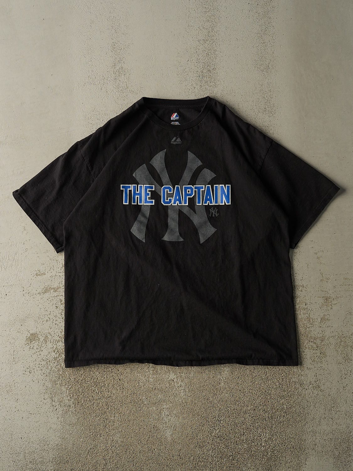 Vintage Y2K Black New York Yankees "The Captain" Derek Jeter Tee (XXL)