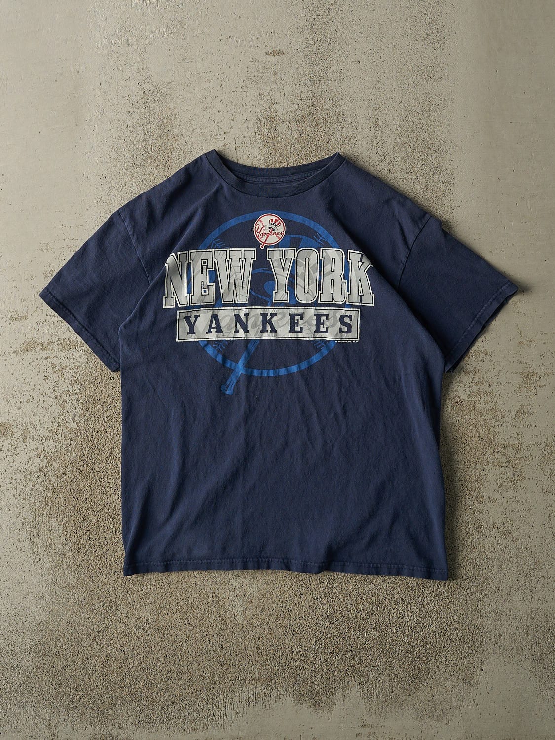 Vintage Y2K Navy Blue New York Yankees Tee (M/L)