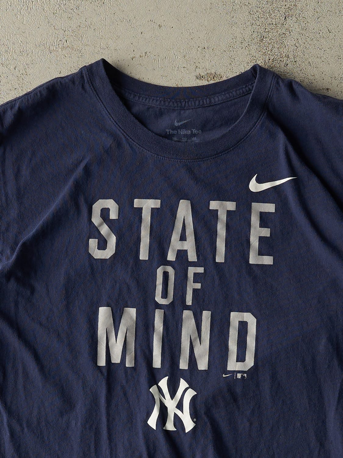 Vintage Y2K Navy Blue Nike New York Yankees State of Mind Tee (L/XL)