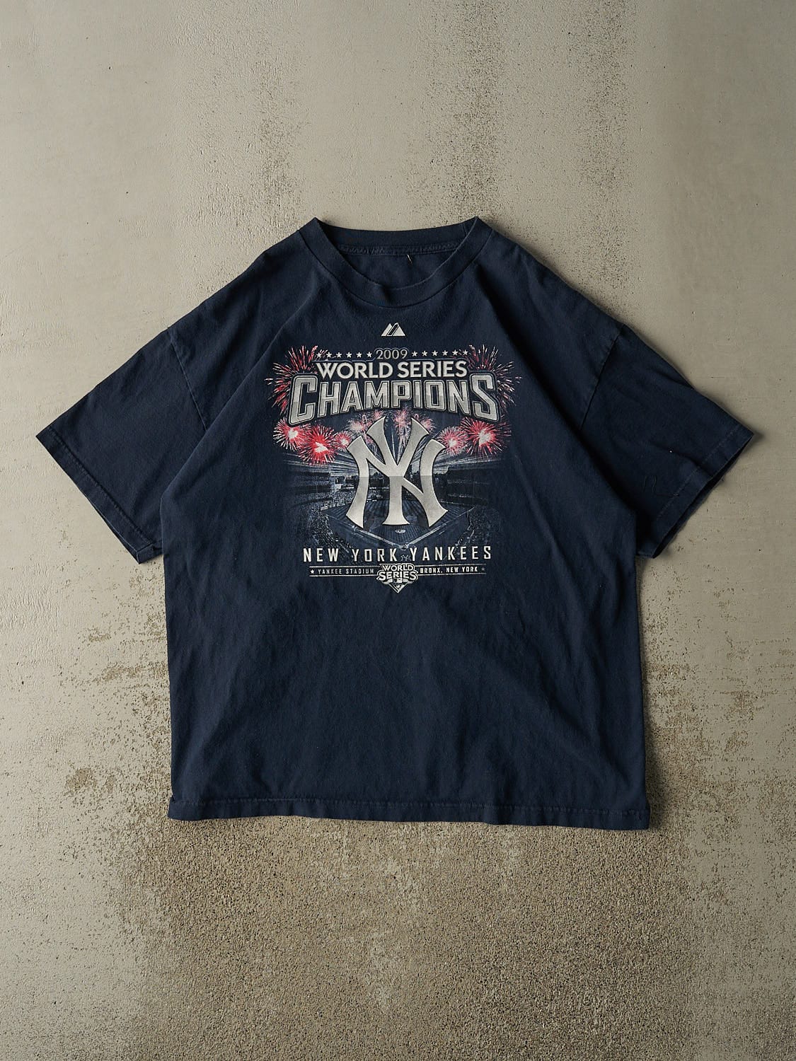 Vintage 09' Navy Blue New York Yankees World Series Champions Tee (XL/XXL)