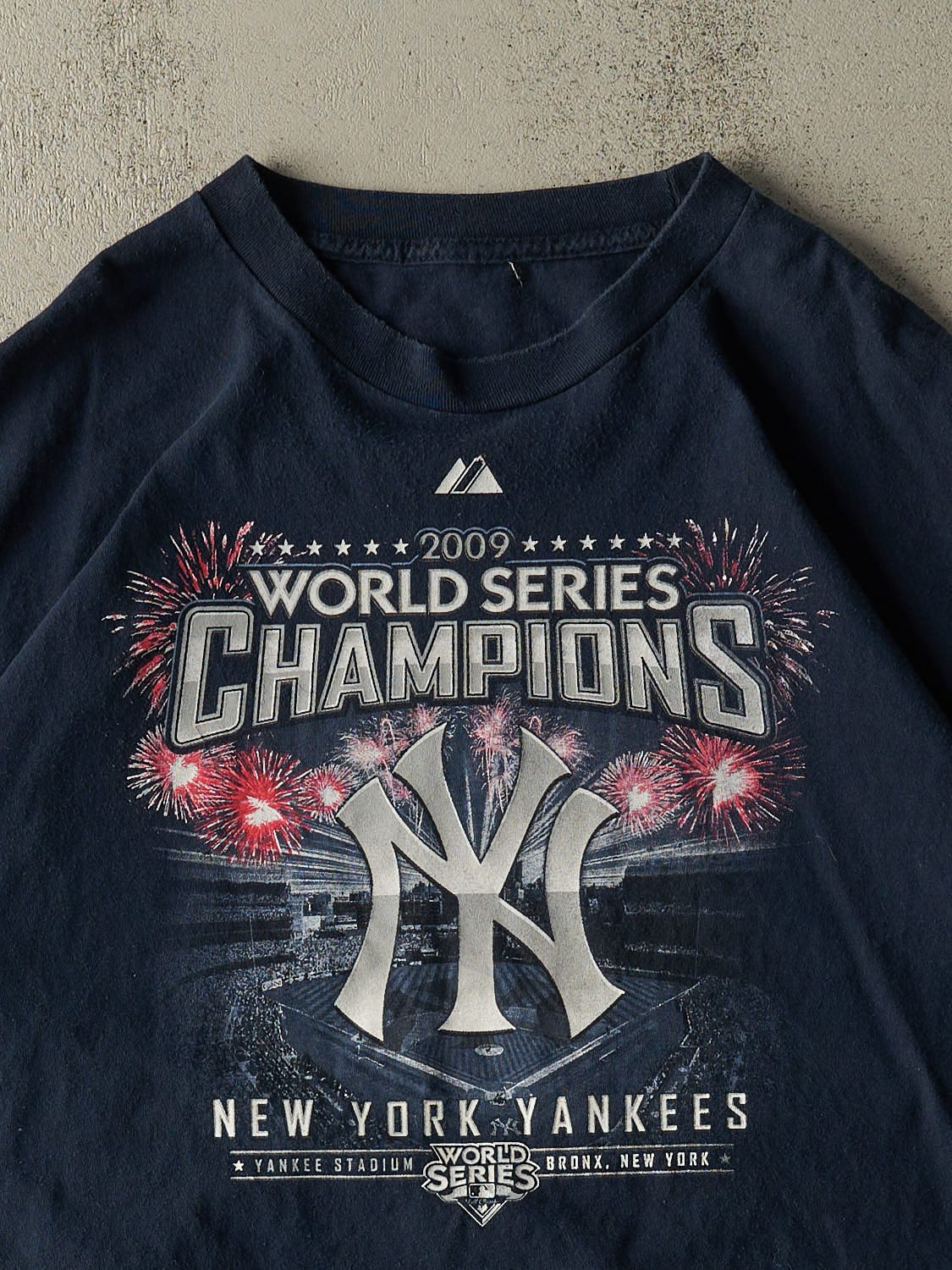 Vintage 09' Navy Blue New York Yankees World Series Champions Tee (XL/XXL)