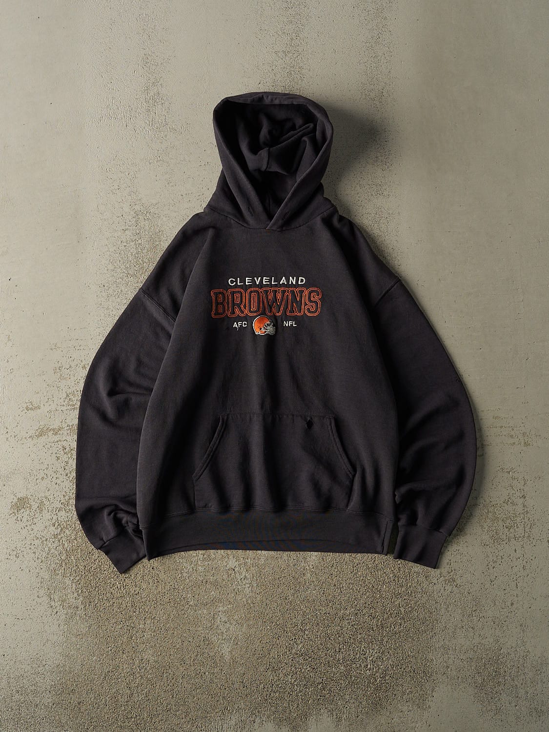 Vintage 90s Faded Black Cleveland Browns Embroidered Hoodie (M)