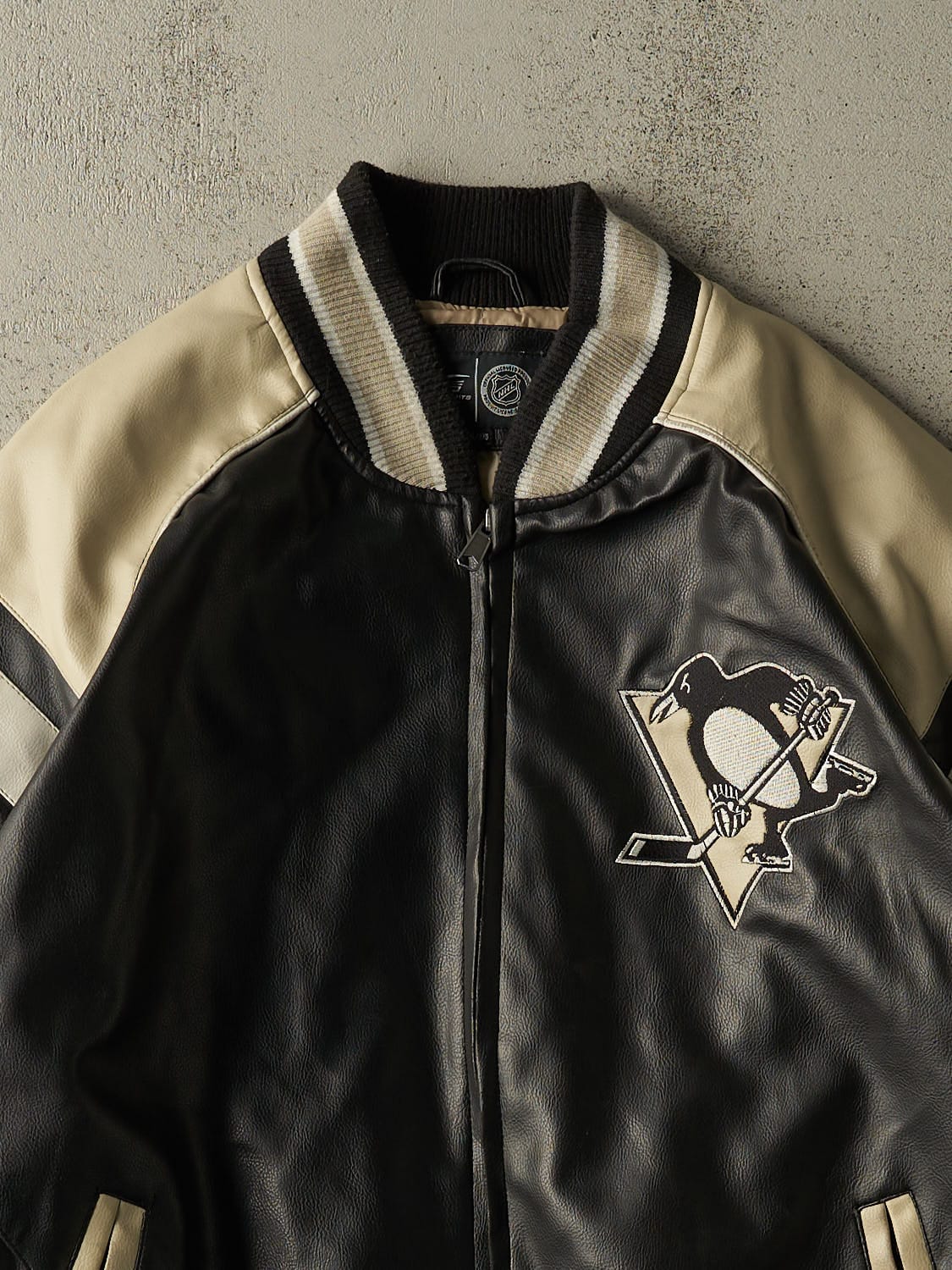 Vintage Y2K Black Pittsburgh Penguins Leather Varsity Jacket (XXL/XXXL)