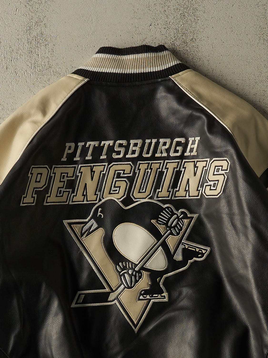 Vintage Y2K Black Pittsburgh Penguins Leather Varsity Jacket (XXL/XXXL)